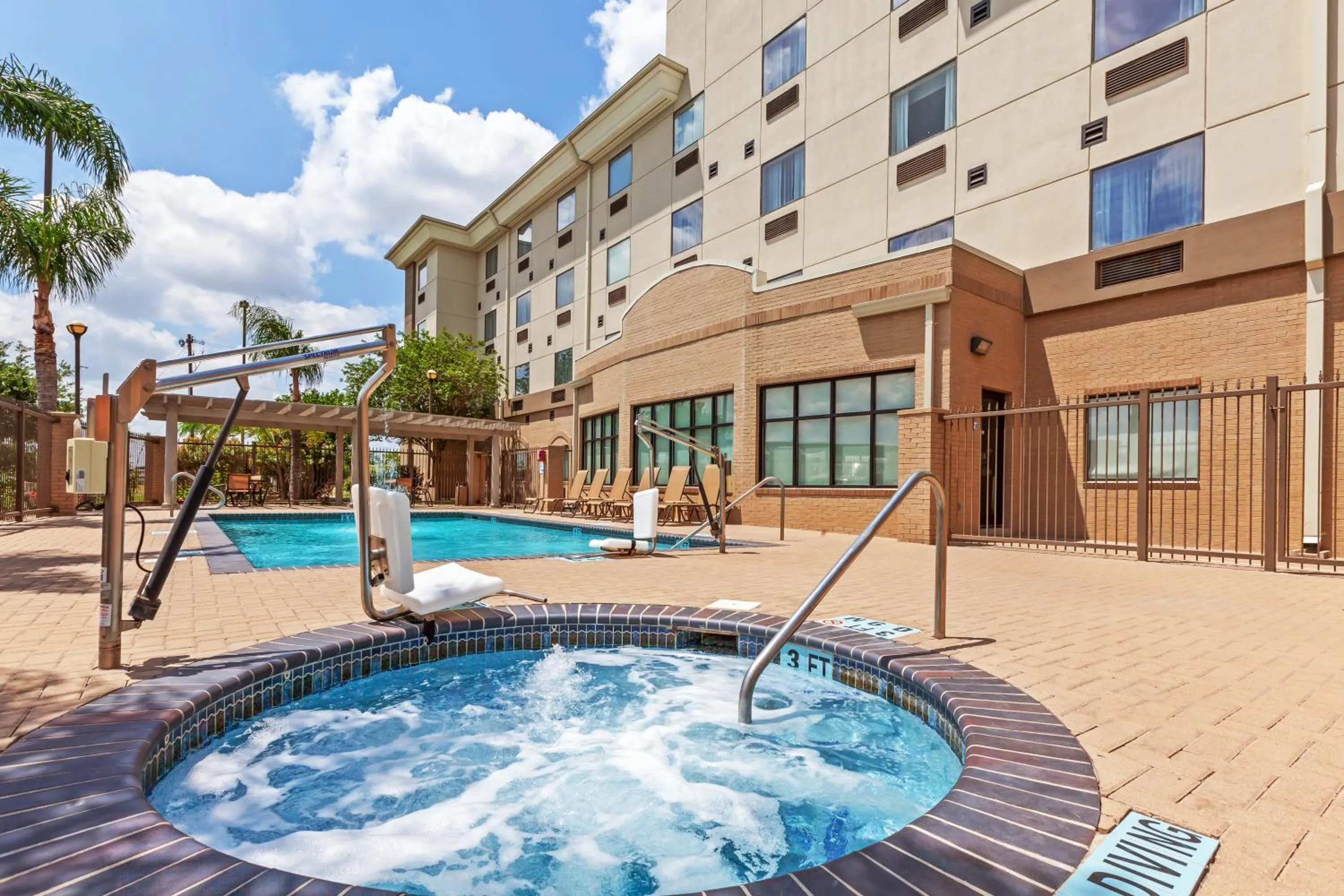 Swimming pool in Holiday Inn Express & Suites - Pharr by IHG
