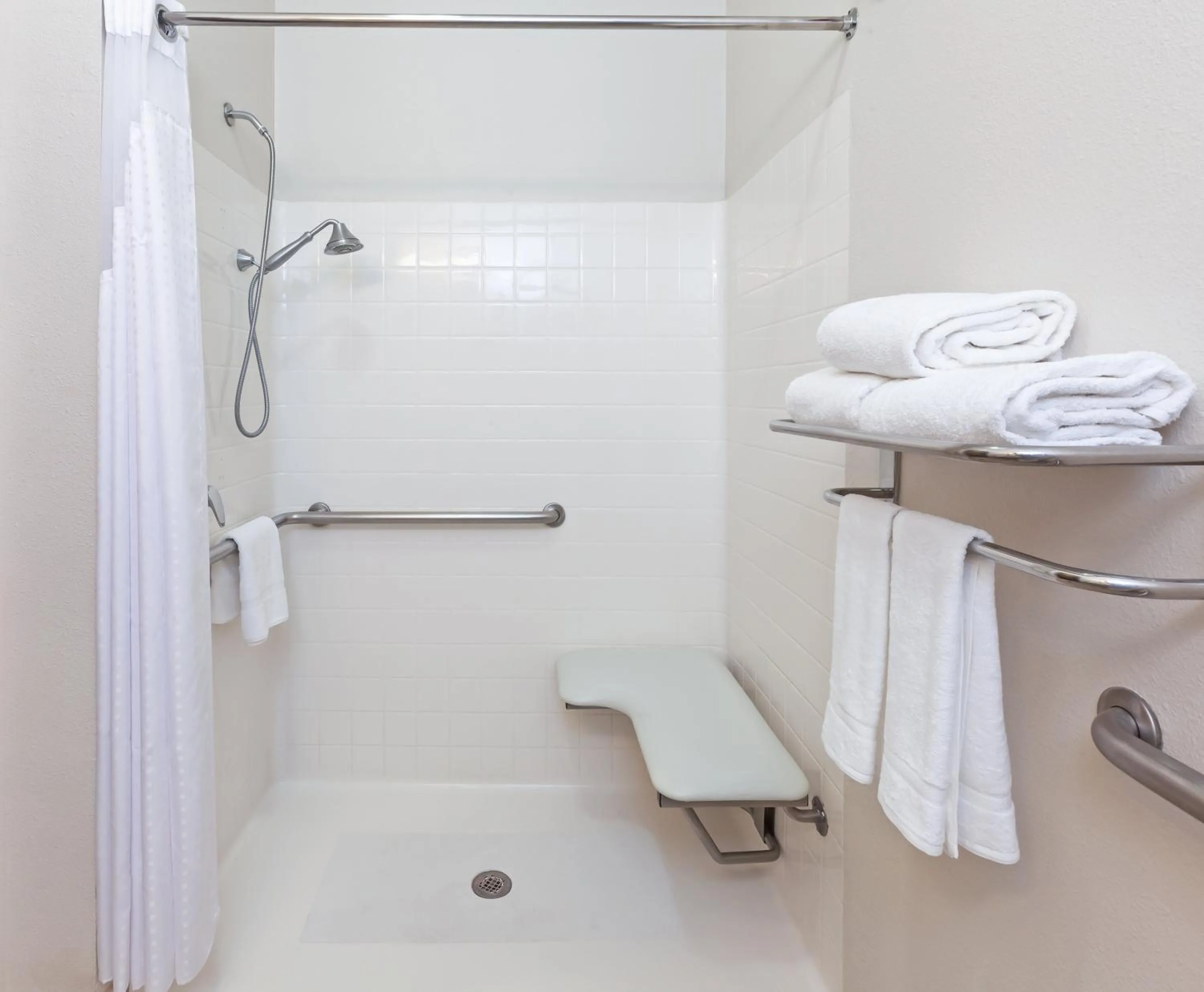 Photo of the whole room in Holiday Inn Express & Suites - Pharr by IHG