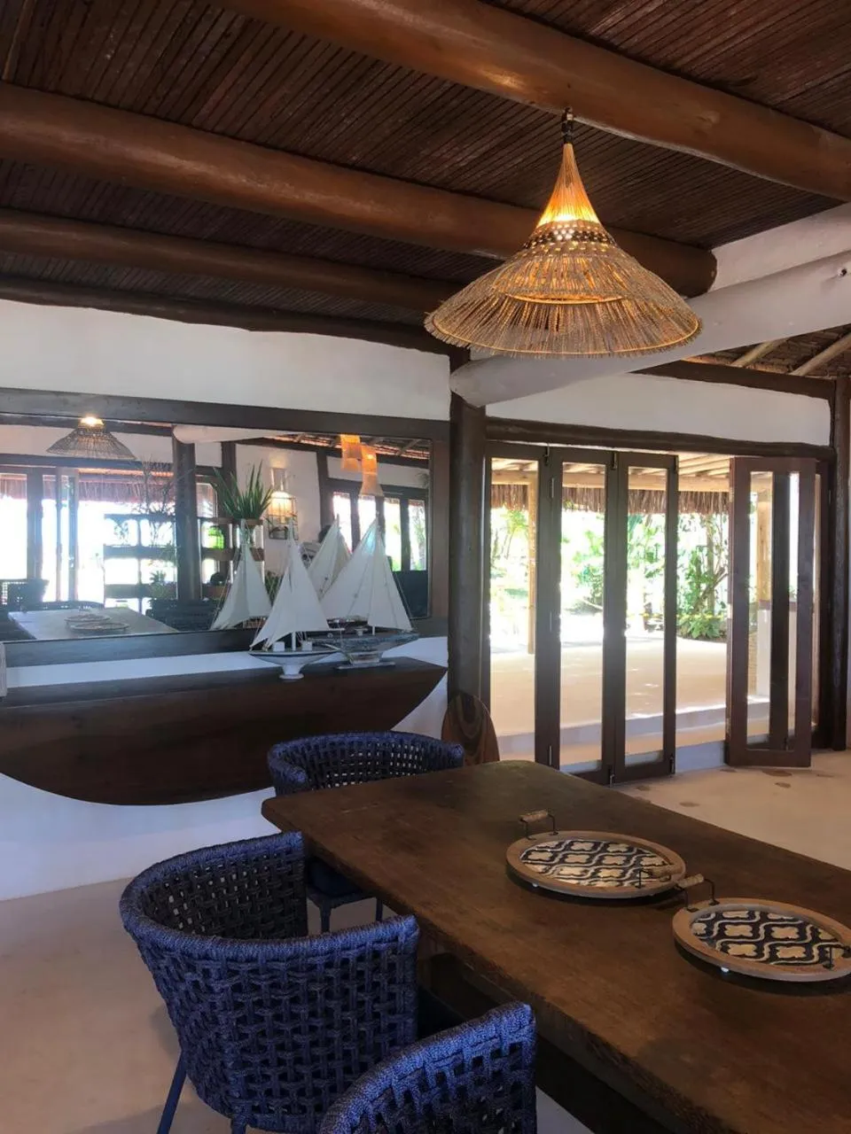 Communal lounge/ TV room in Maion Hotel e Boutique