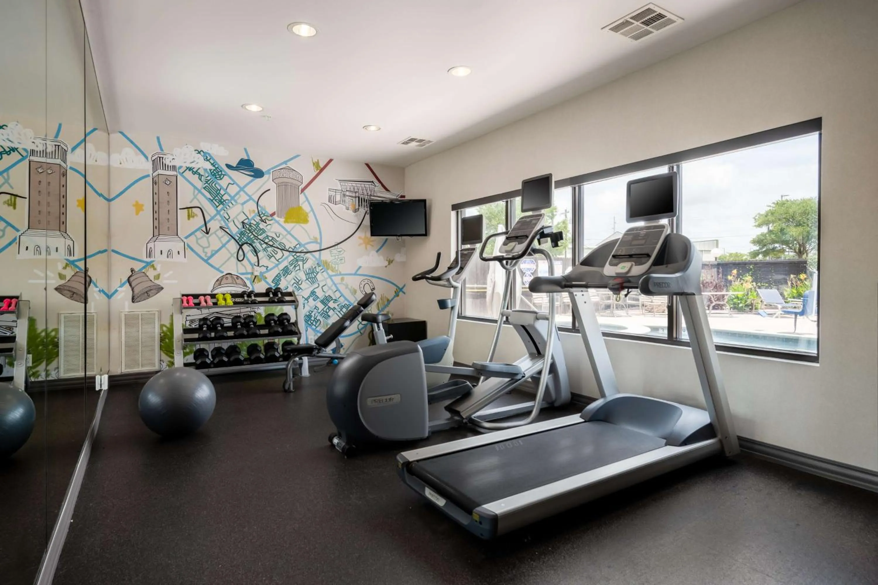 Fitness centre/facilities in Best Western Premier Bryan College Station