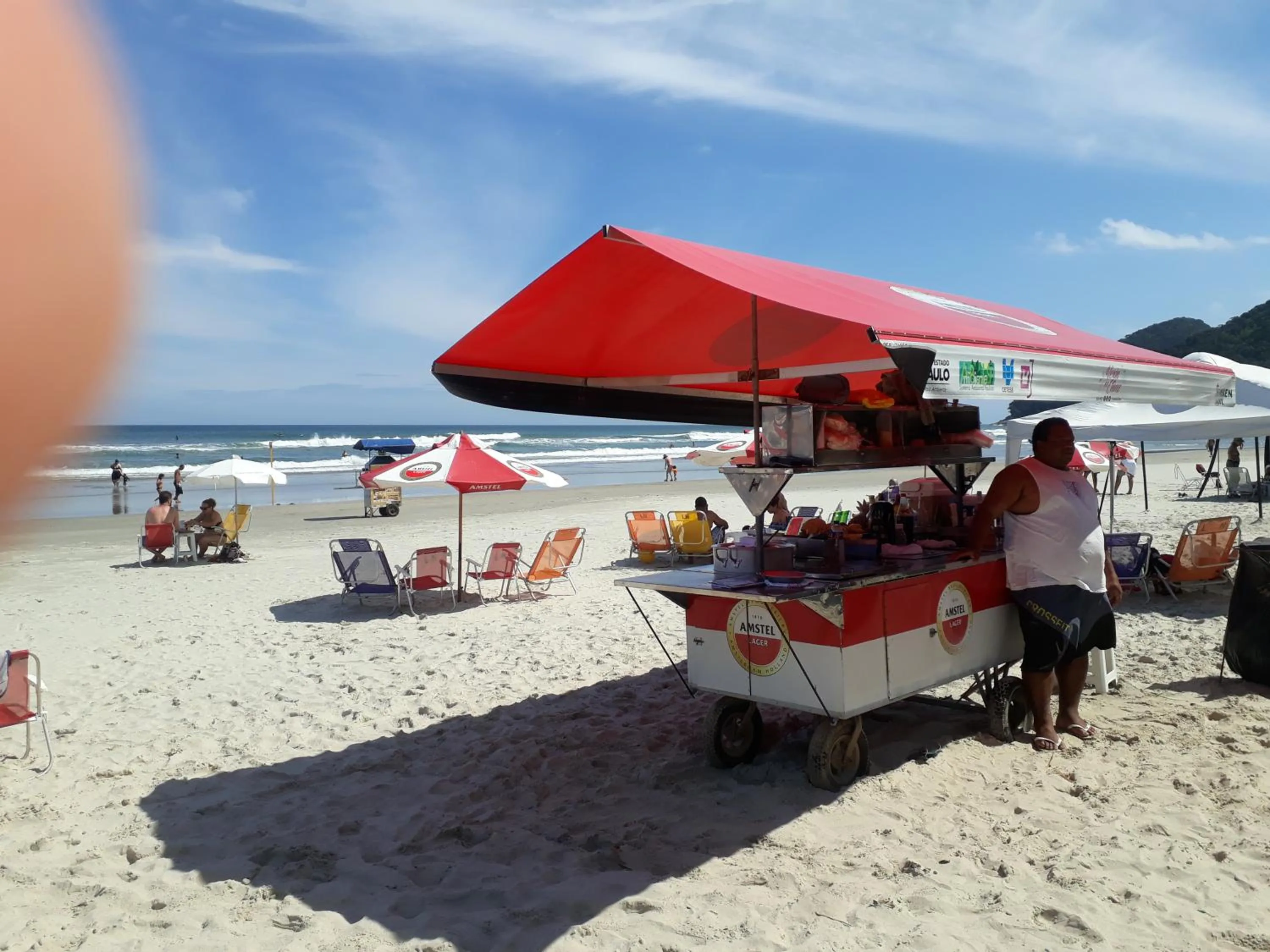 Alegria casa 3 dorms Cond Fechado churrasqueira piscina