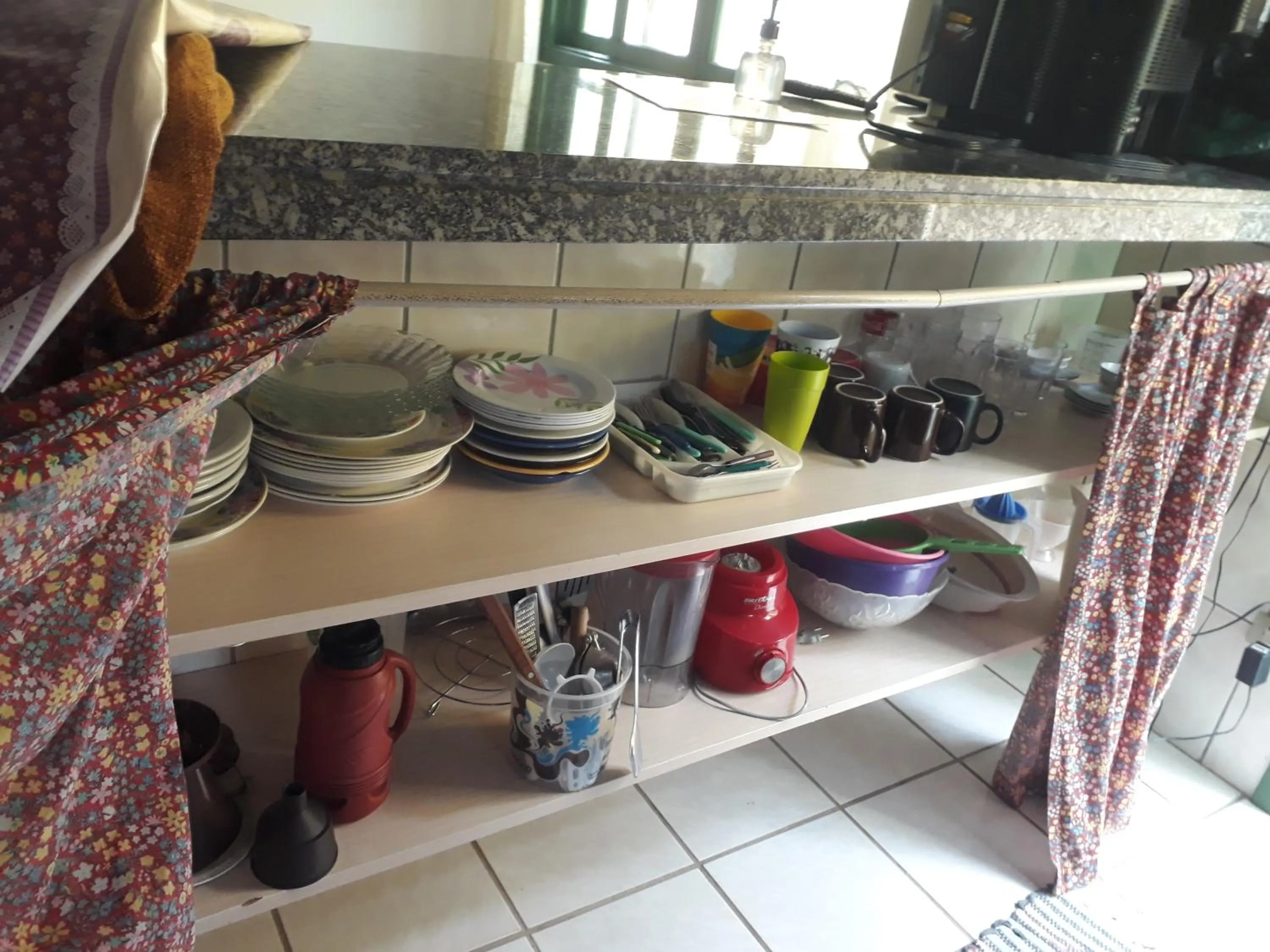 Alegria casa 3 dorms Cond Fechado churrasqueira piscina