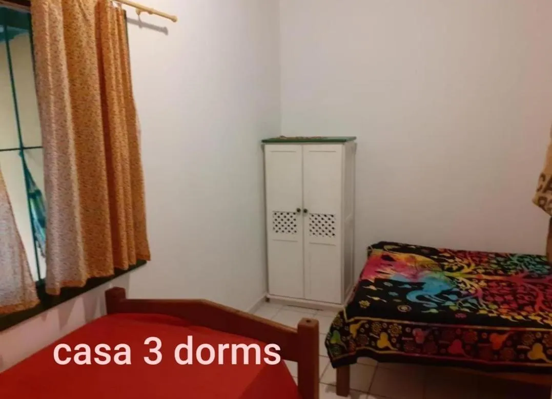 Alegria casa 3 dorms Cond Fechado churrasqueira piscina