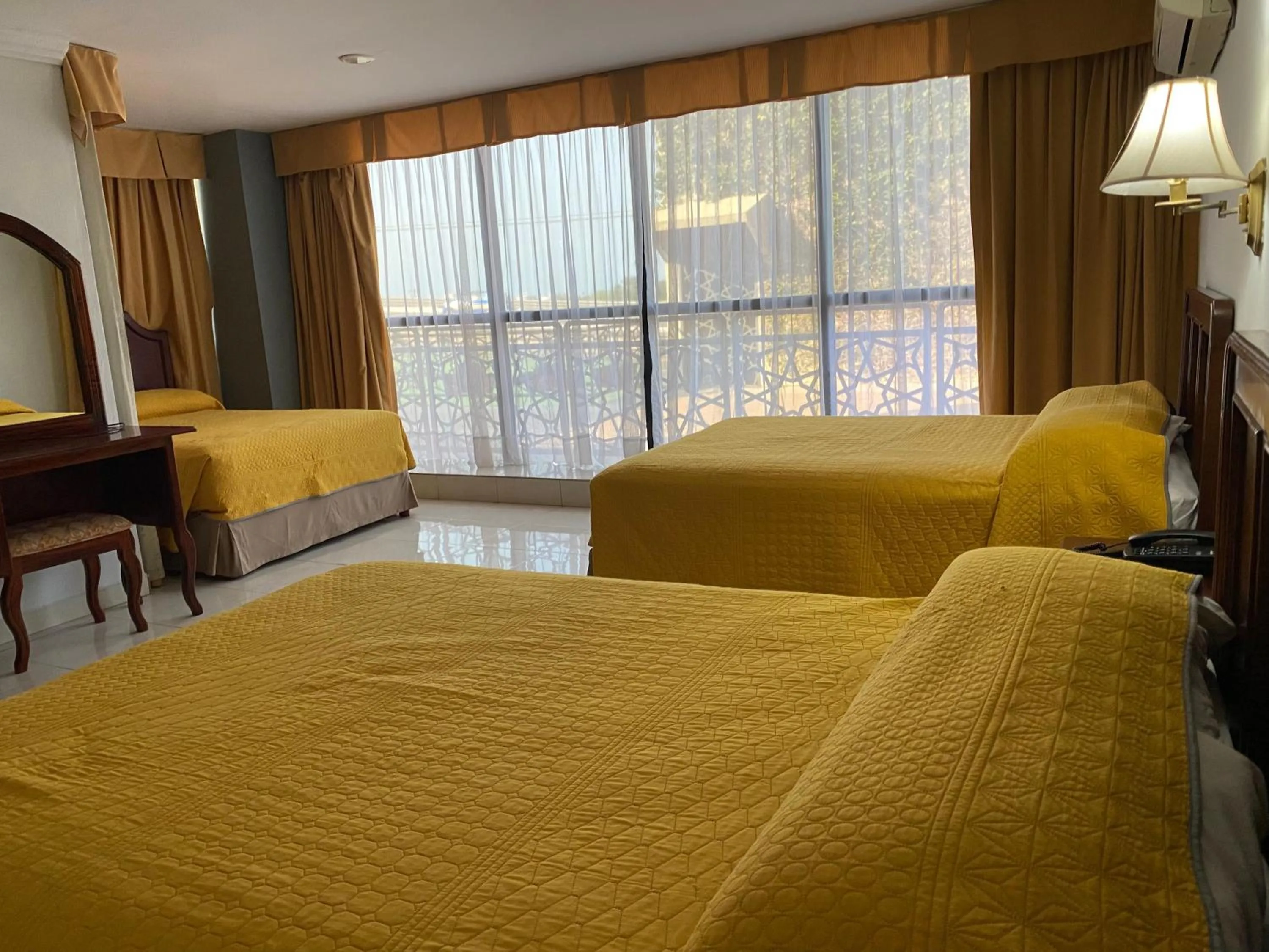 Bed in Grand Royal Tampico