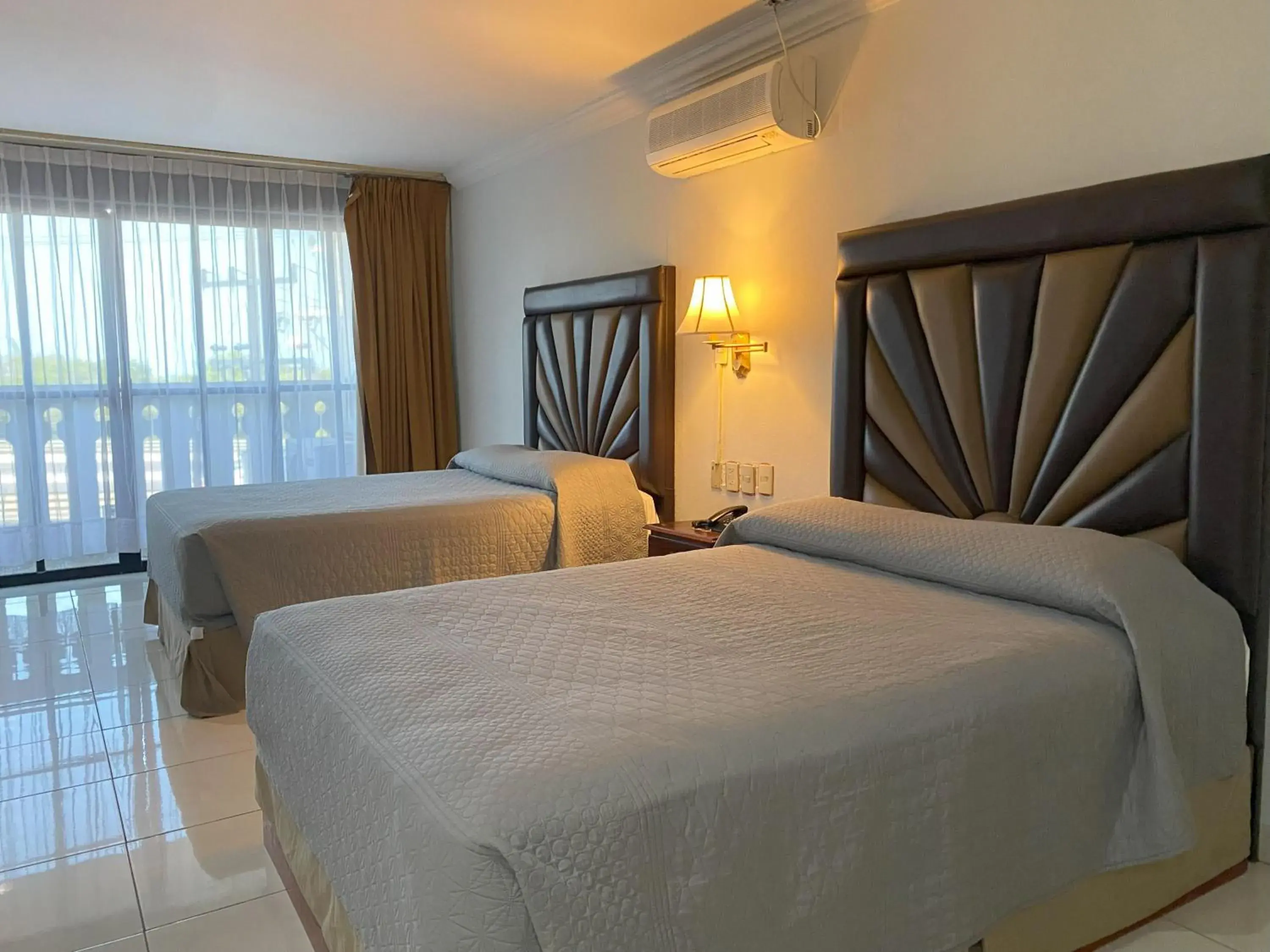 Standard Double Room - single occupancy in Grand Royal Tampico Standard Double Room - single occupancy in Grand Royal Tampico