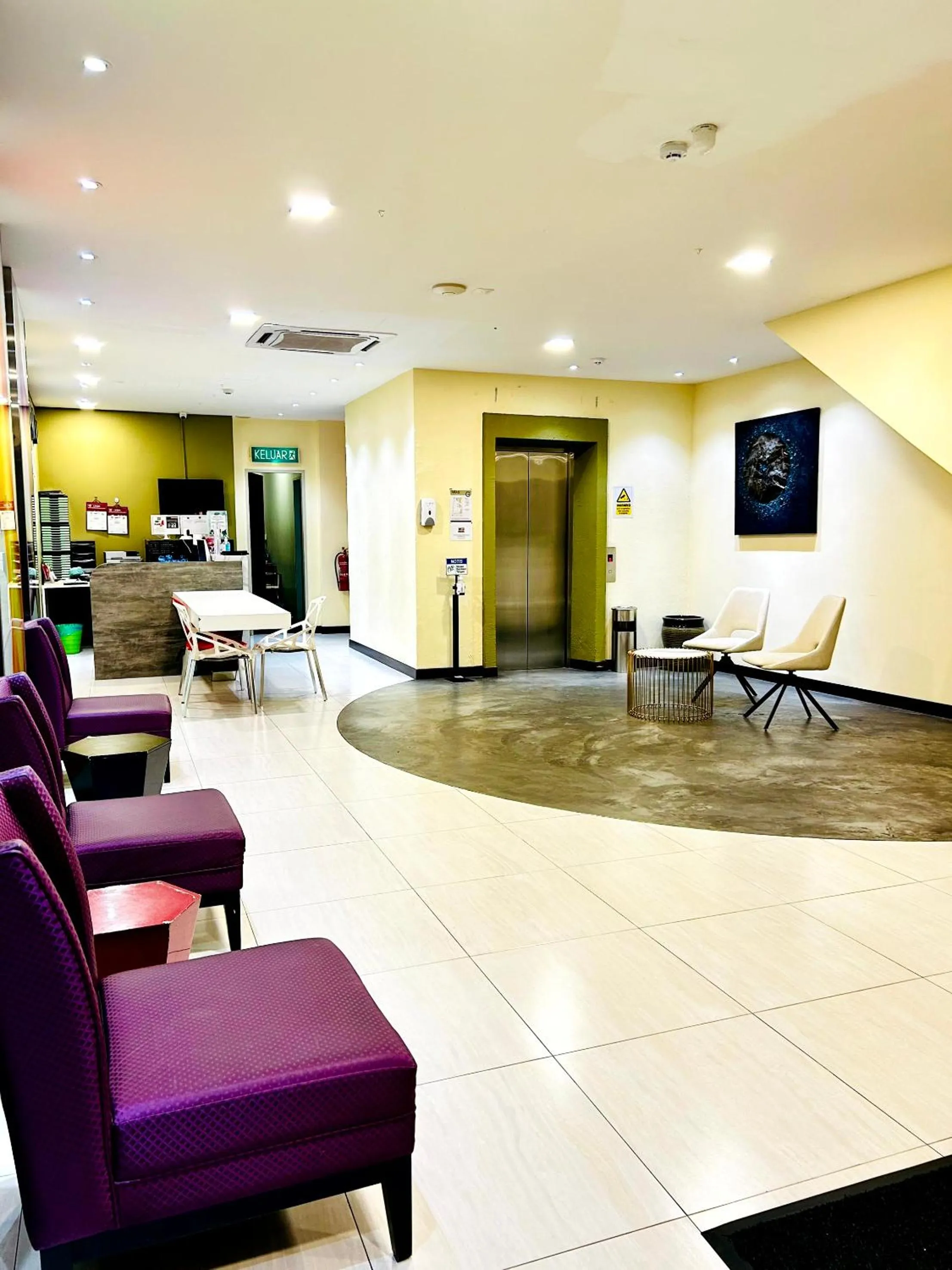 Seating area in Kino Hotel