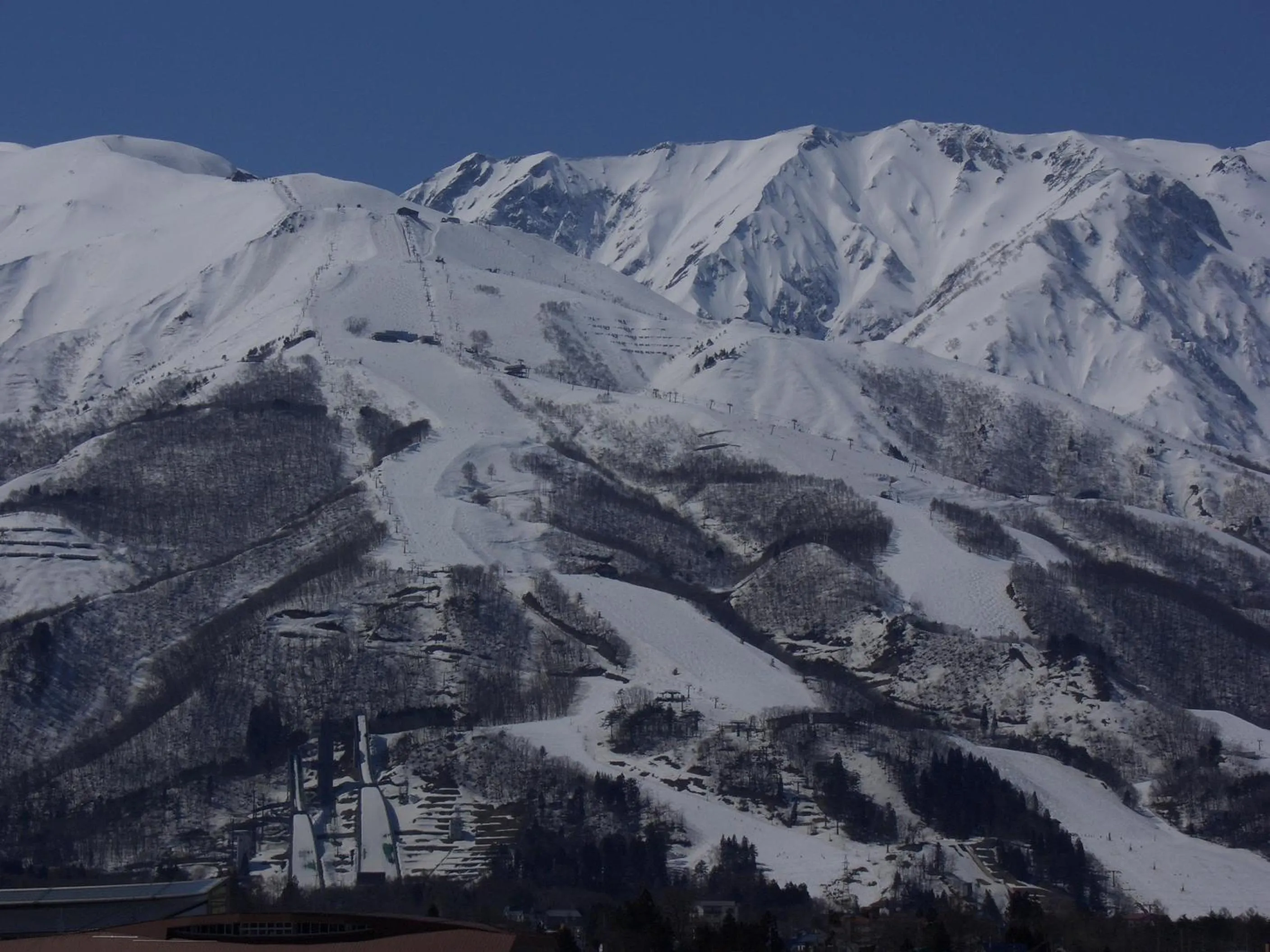 Nearby landmark in Hakuba Ski-Kan
