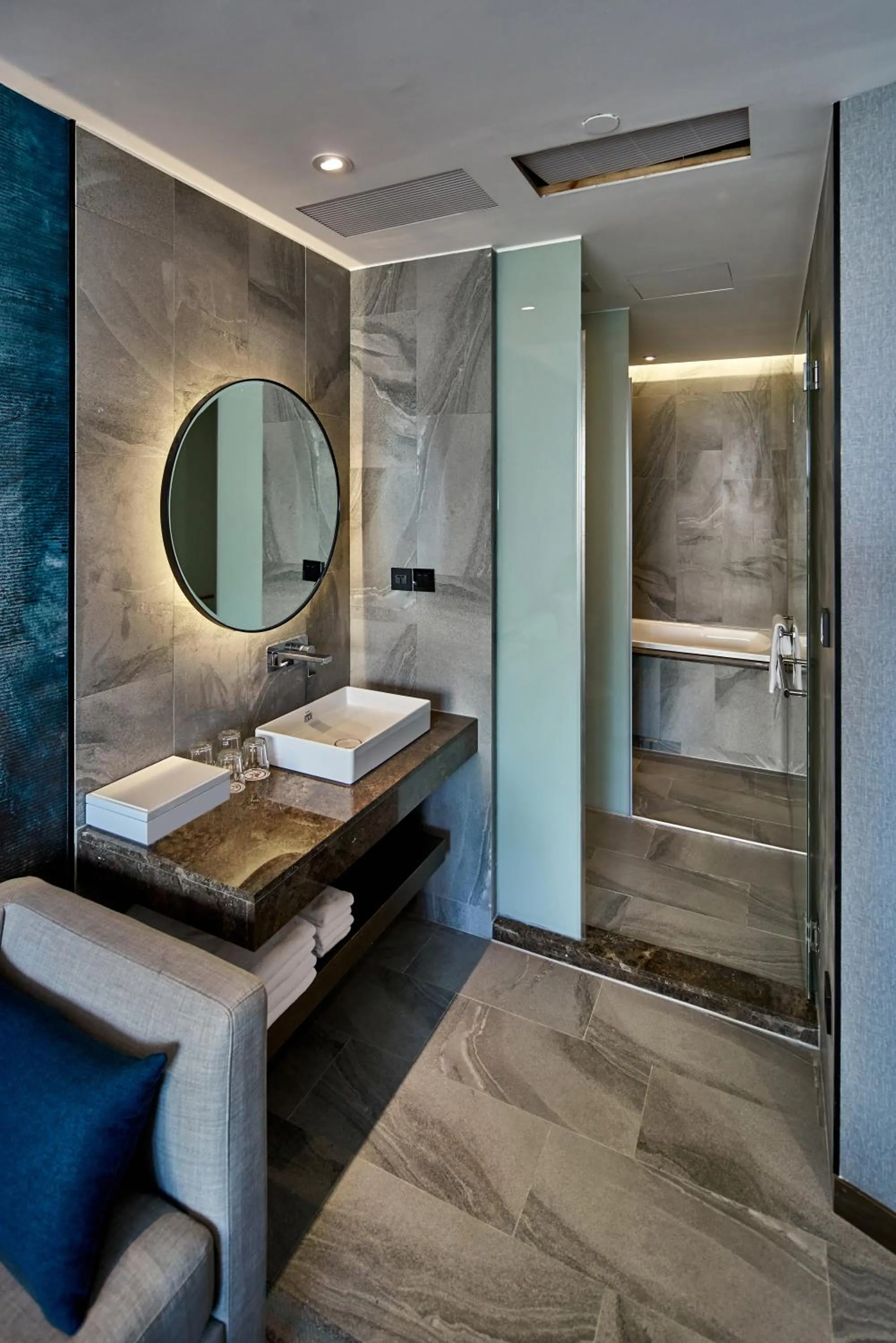 Bathroom in Harbour 10 Hotel