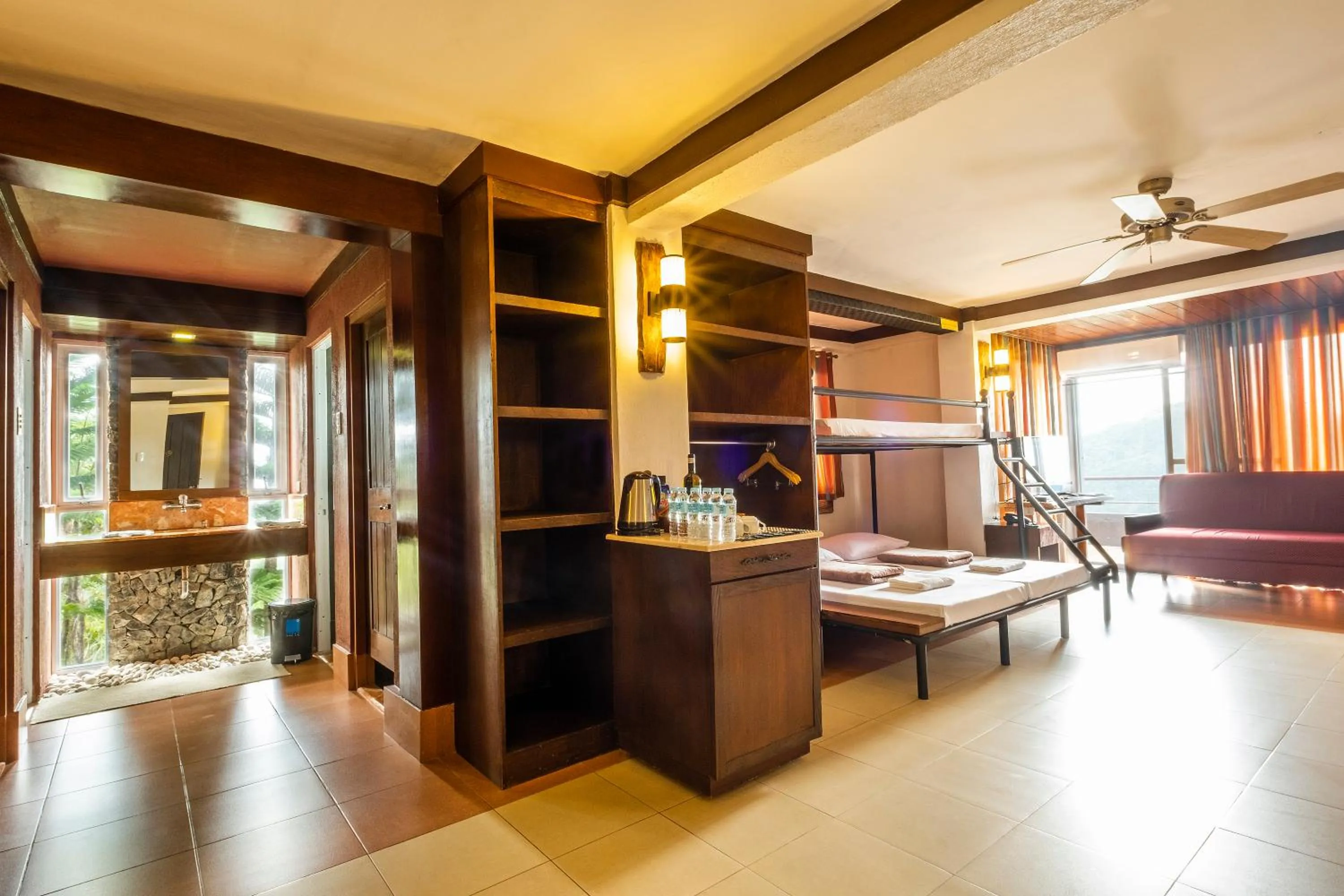 Bed in West 35 Eco Mountain Resort