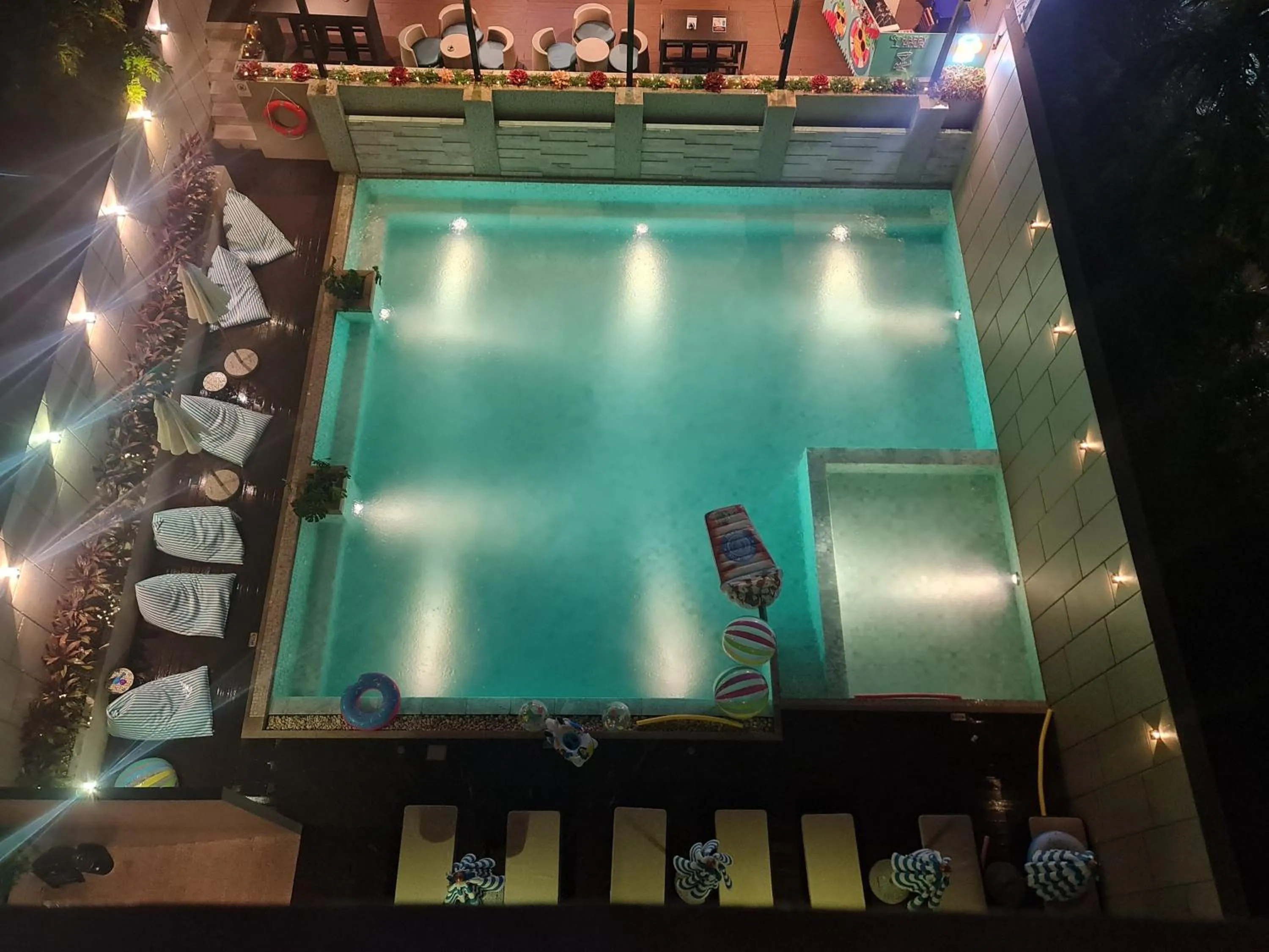 Swimming pool, Pool View in Patong Bay Residence