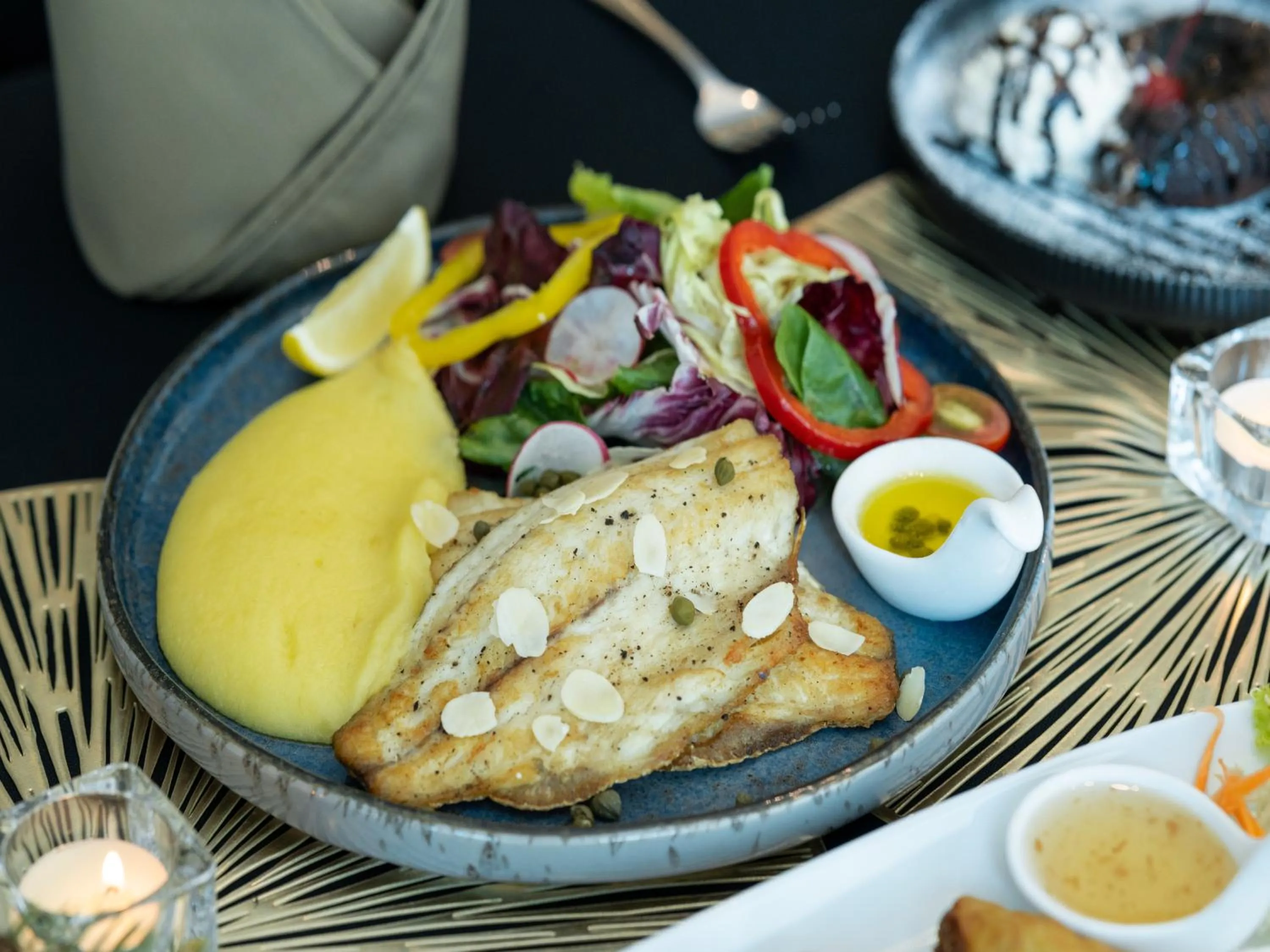 Restaurant/places to eat in Patong Bay Residence