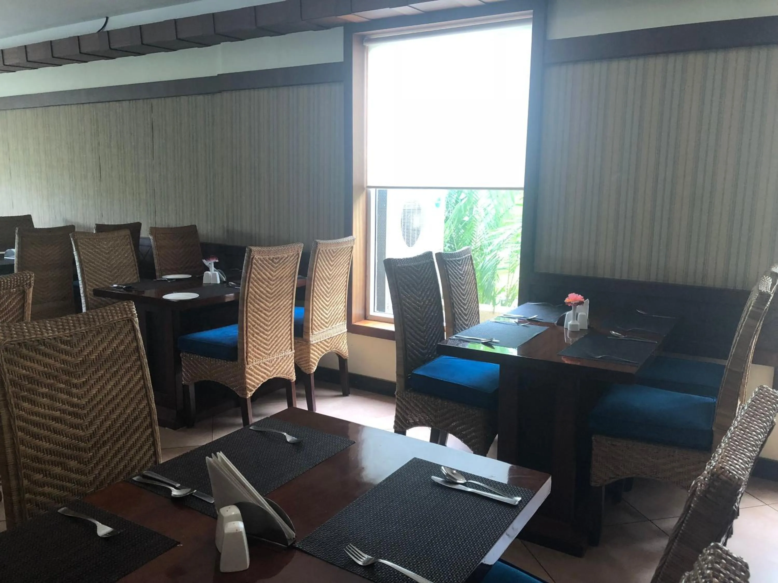 Restaurant/places to eat in The Chariot Resort and Spa