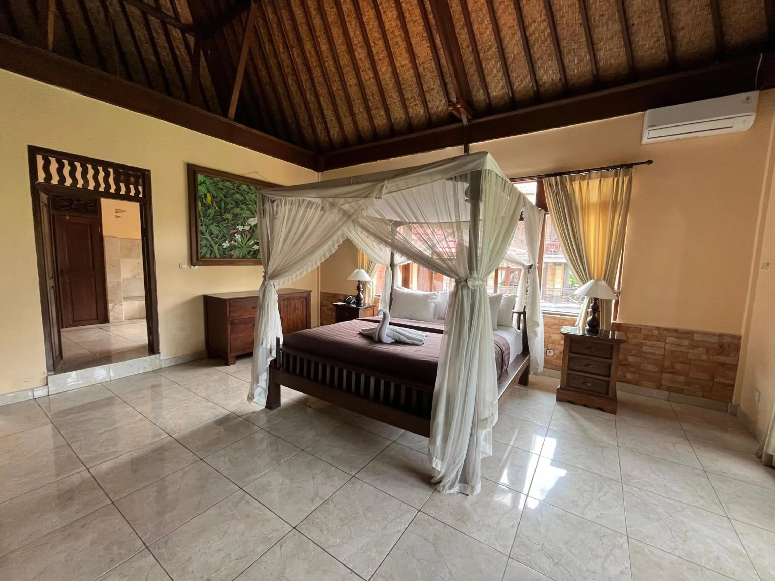 Bedroom, Bed in Pande Permai Bungalows