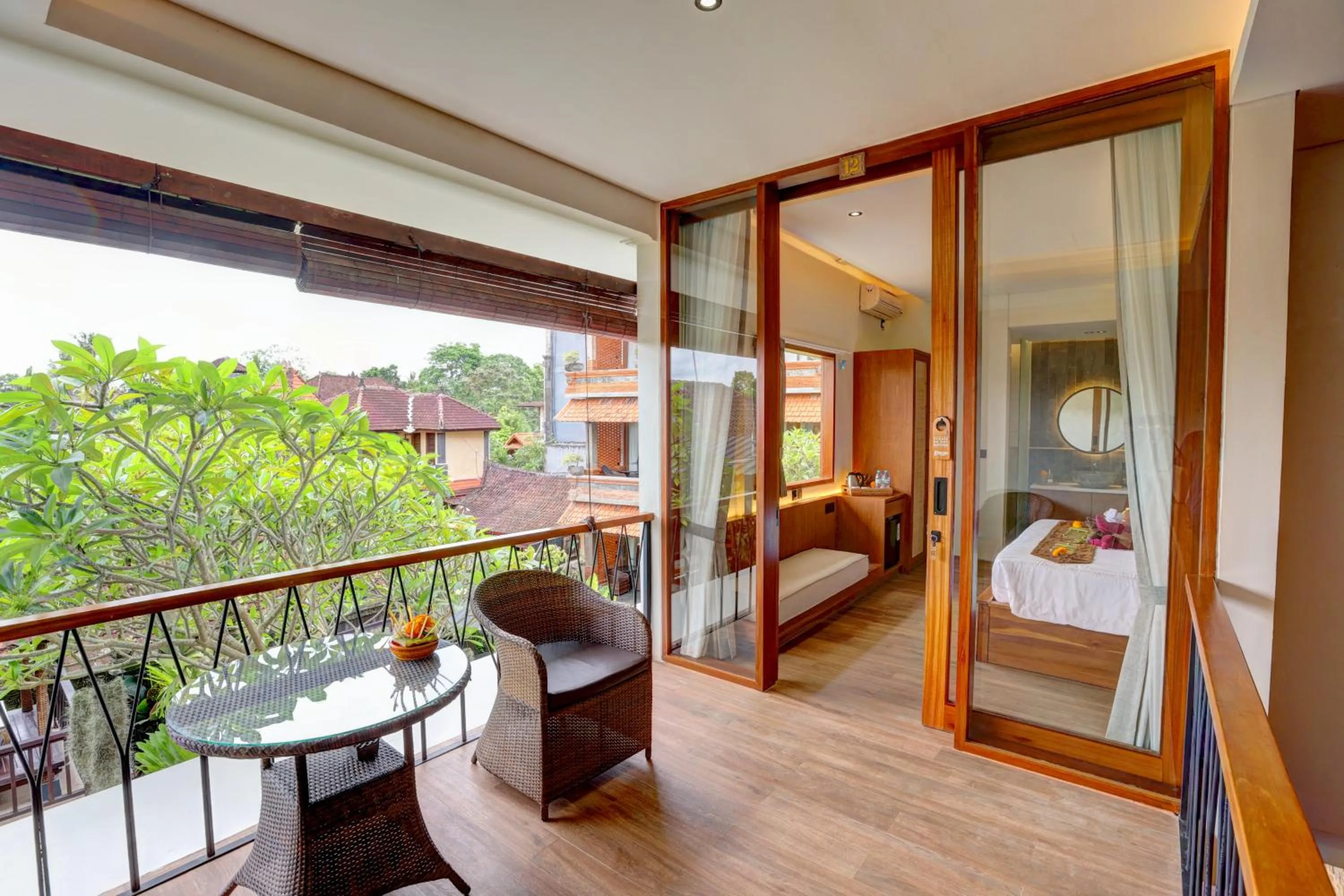 Balcony/Terrace, Bed in Kun - Kun Guest House Ubud