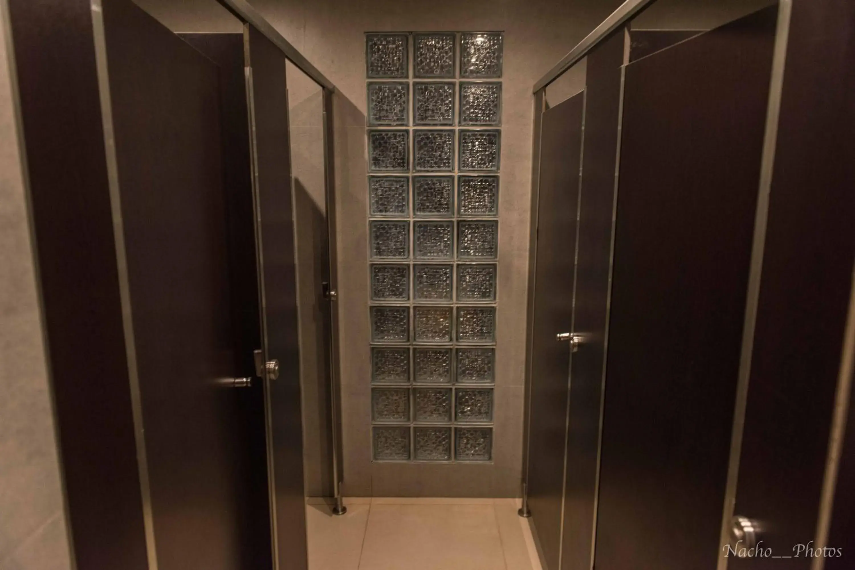 Bed in 8-Bed Dormitory Room in Kame House Hostel Bed in 8-Bed Dormitory Room in Kame House Hostel