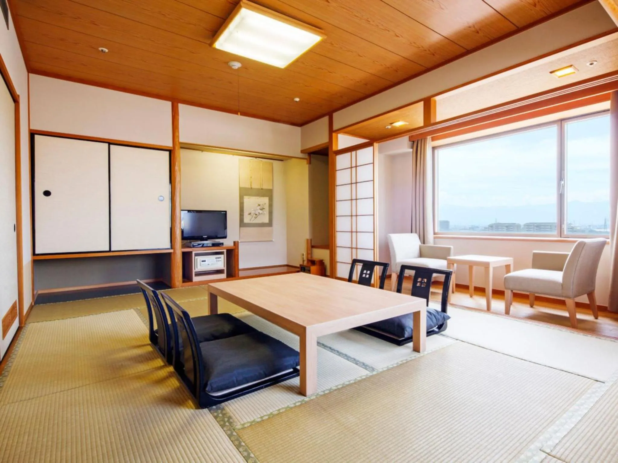 Photo of the whole room in Kofu Kinenbi Hotel