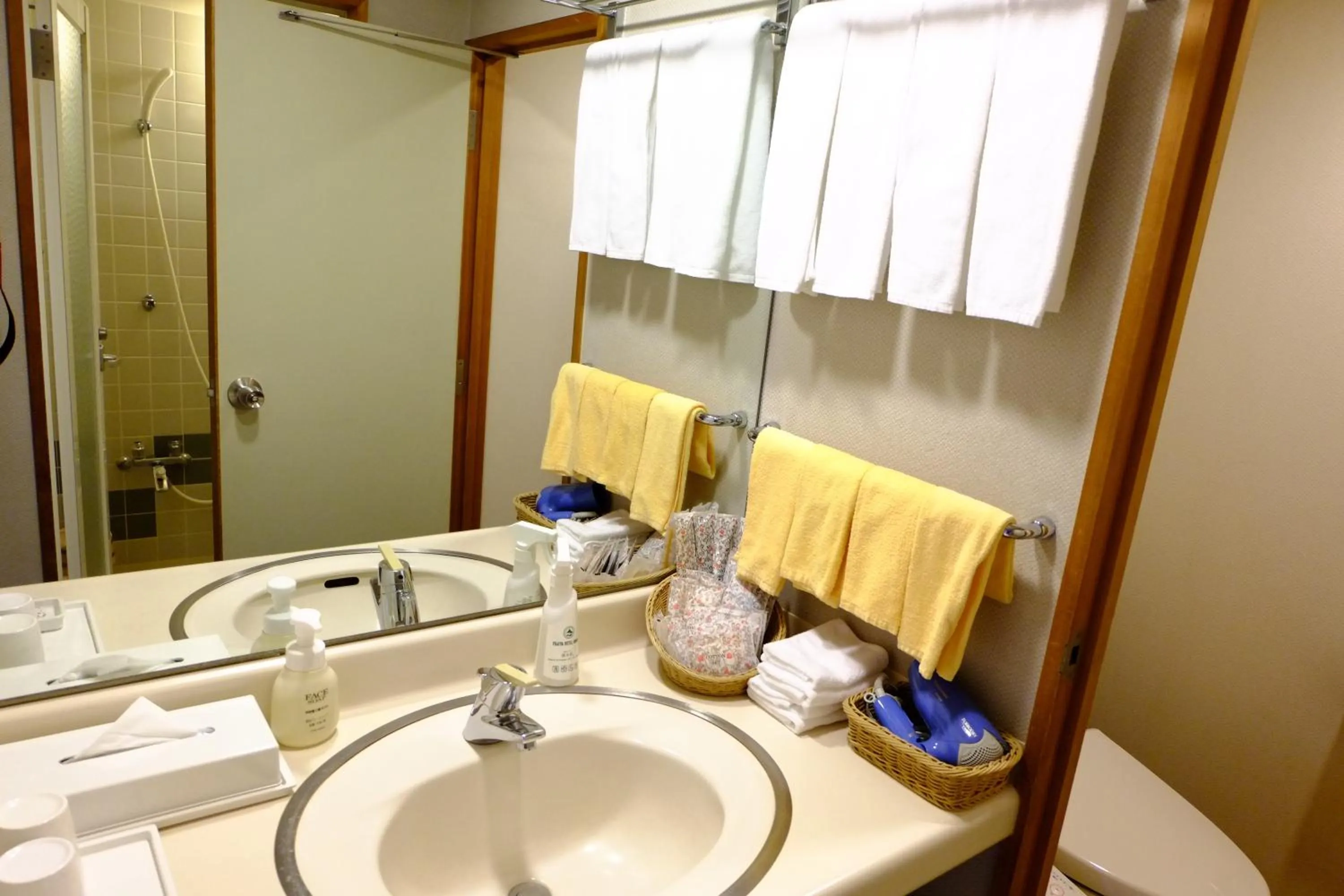 Bathroom in Kofu Kinenbi Hotel