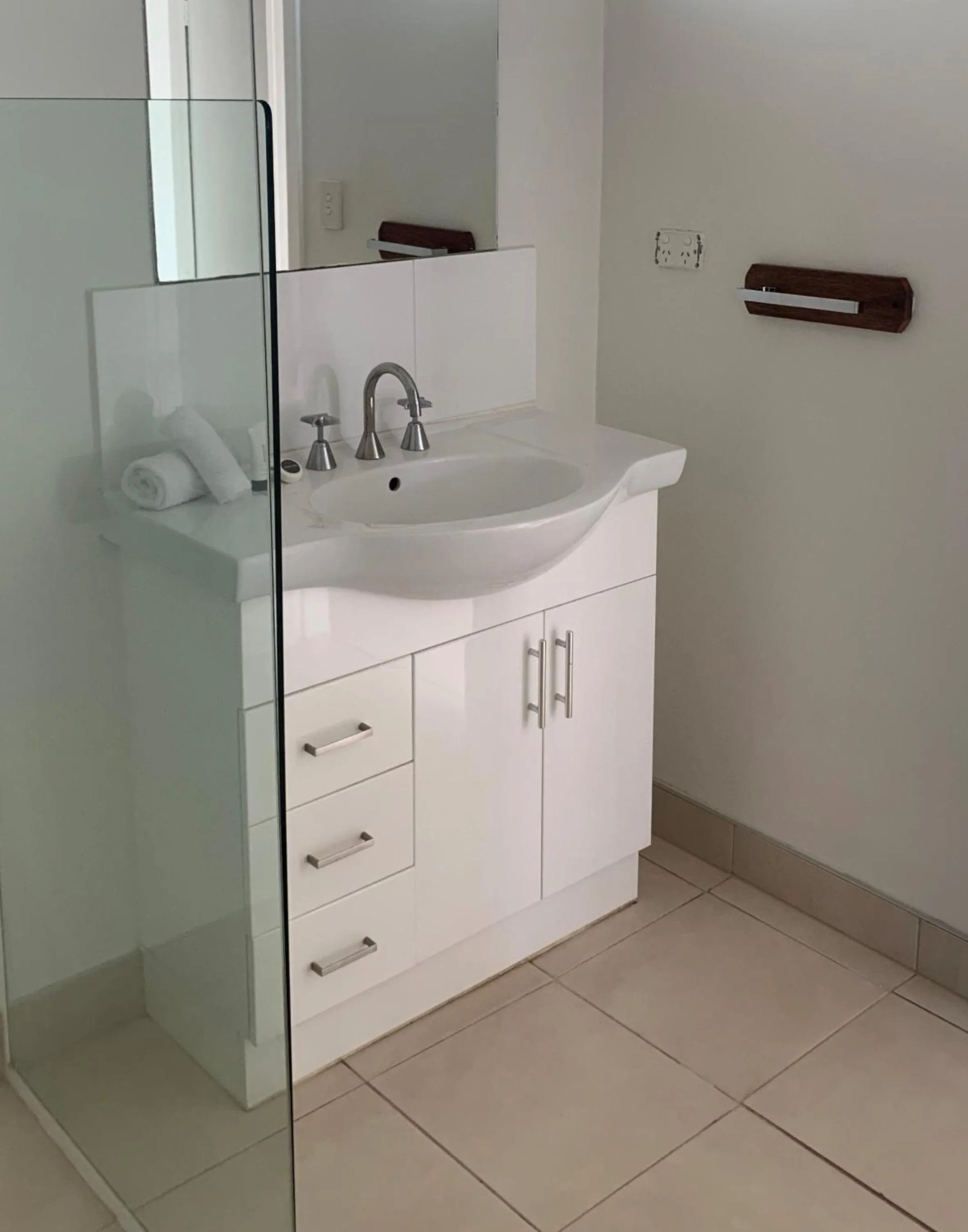 Bathroom in Airlie Beach Apartments