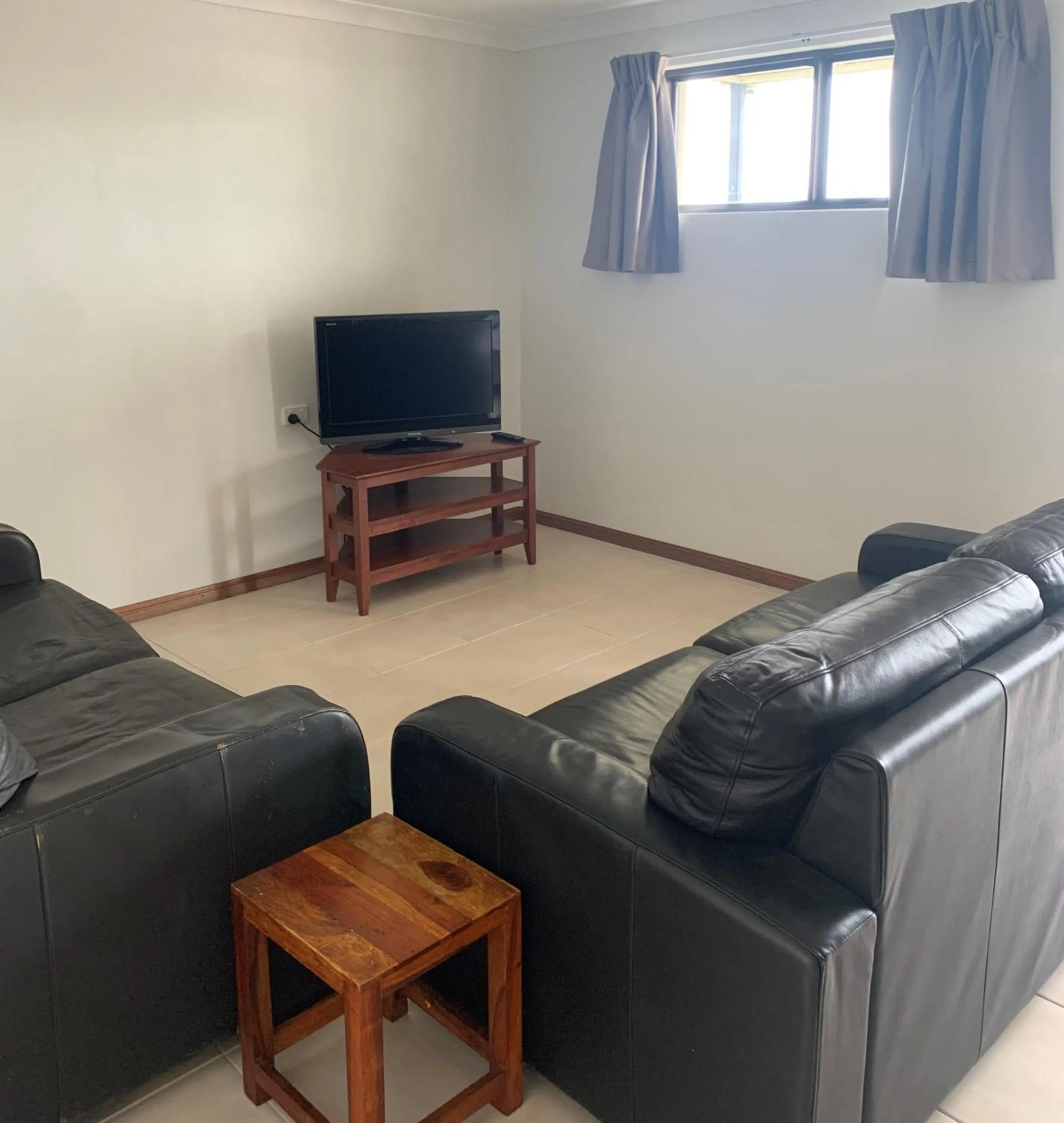 TV and multimedia in Airlie Beach Apartments