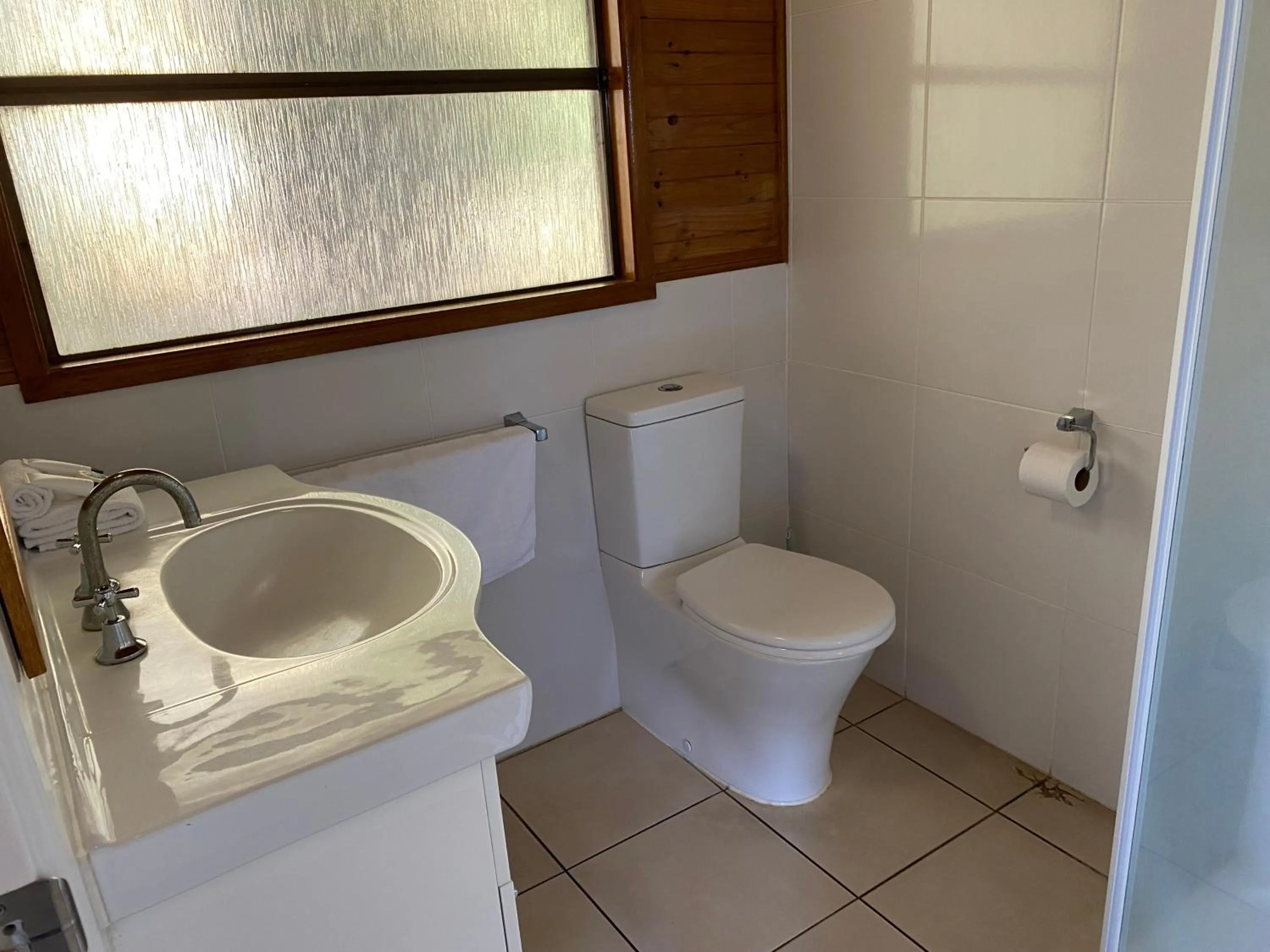 Bathroom in Airlie Beach Apartments