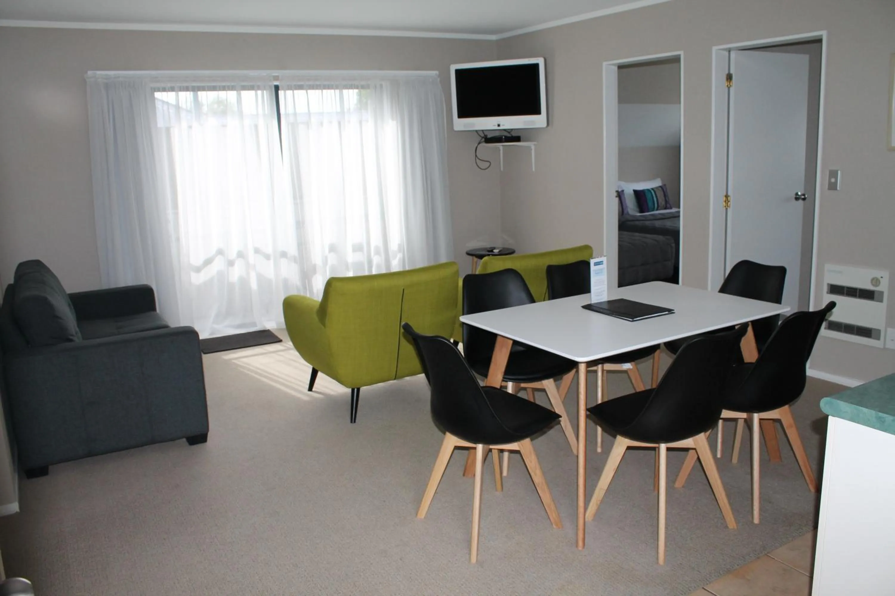 TV and multimedia in Aquarius Motor Inn