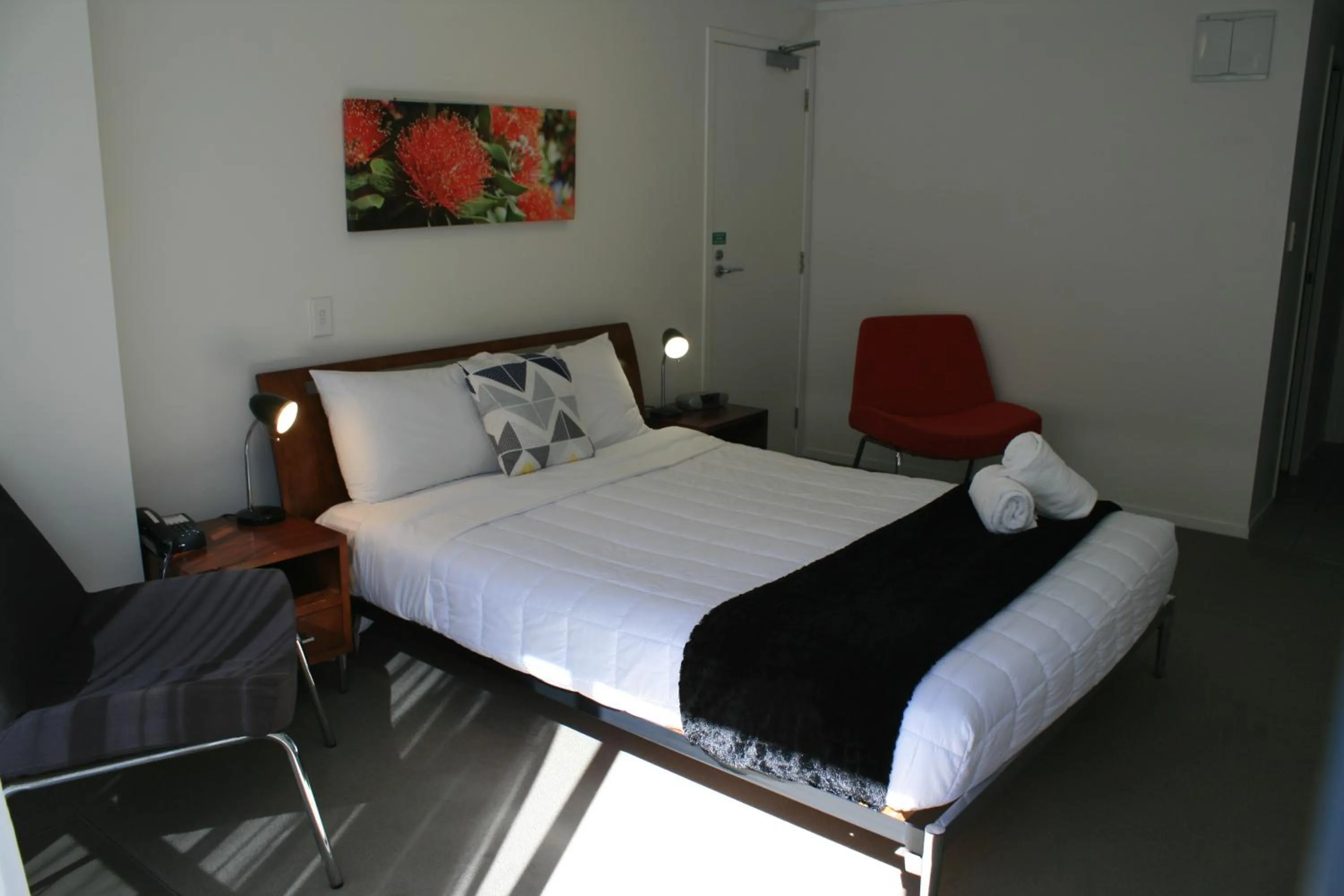 Bed in Atlas Suites and Apartments