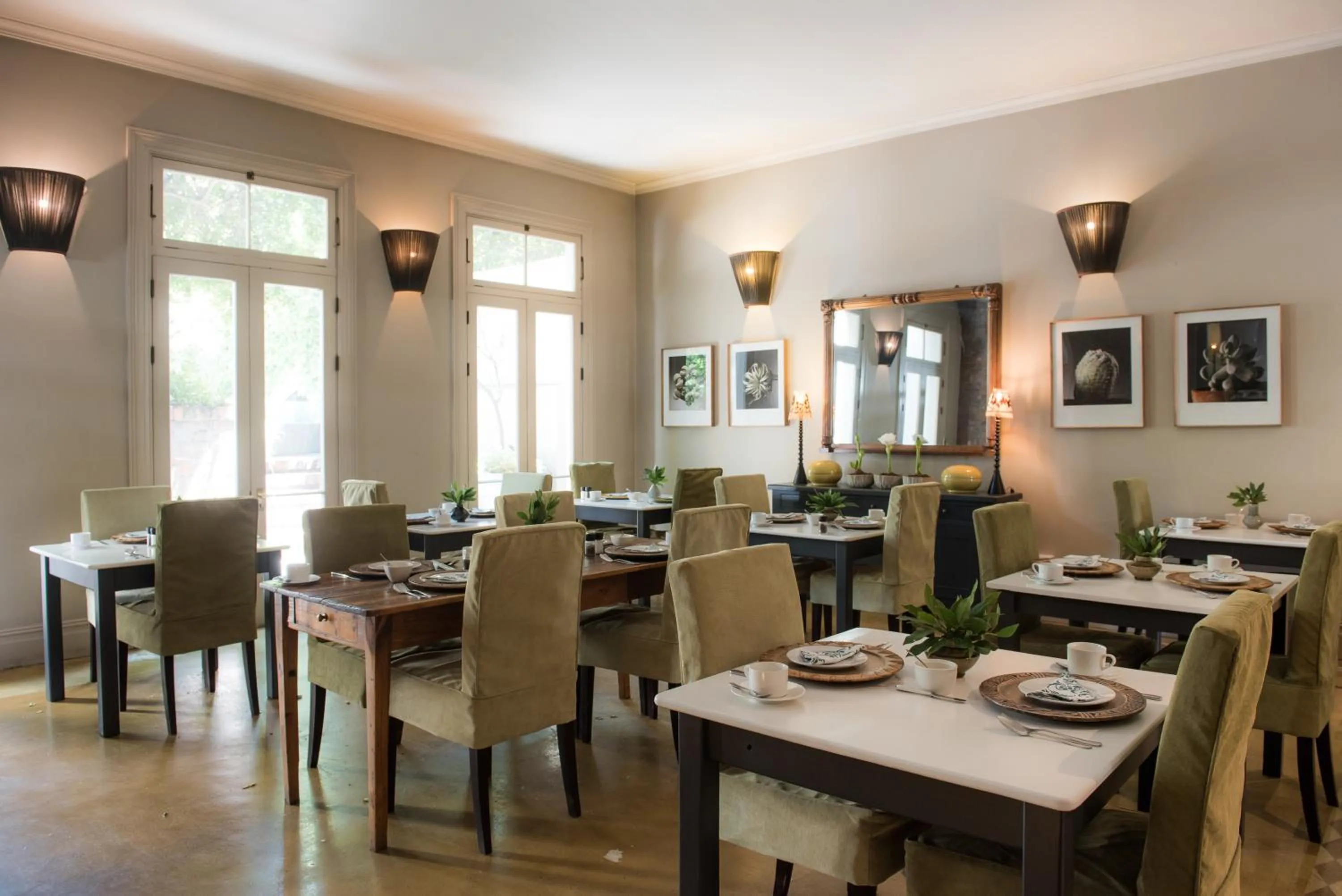 Dining area in Welgelegen House