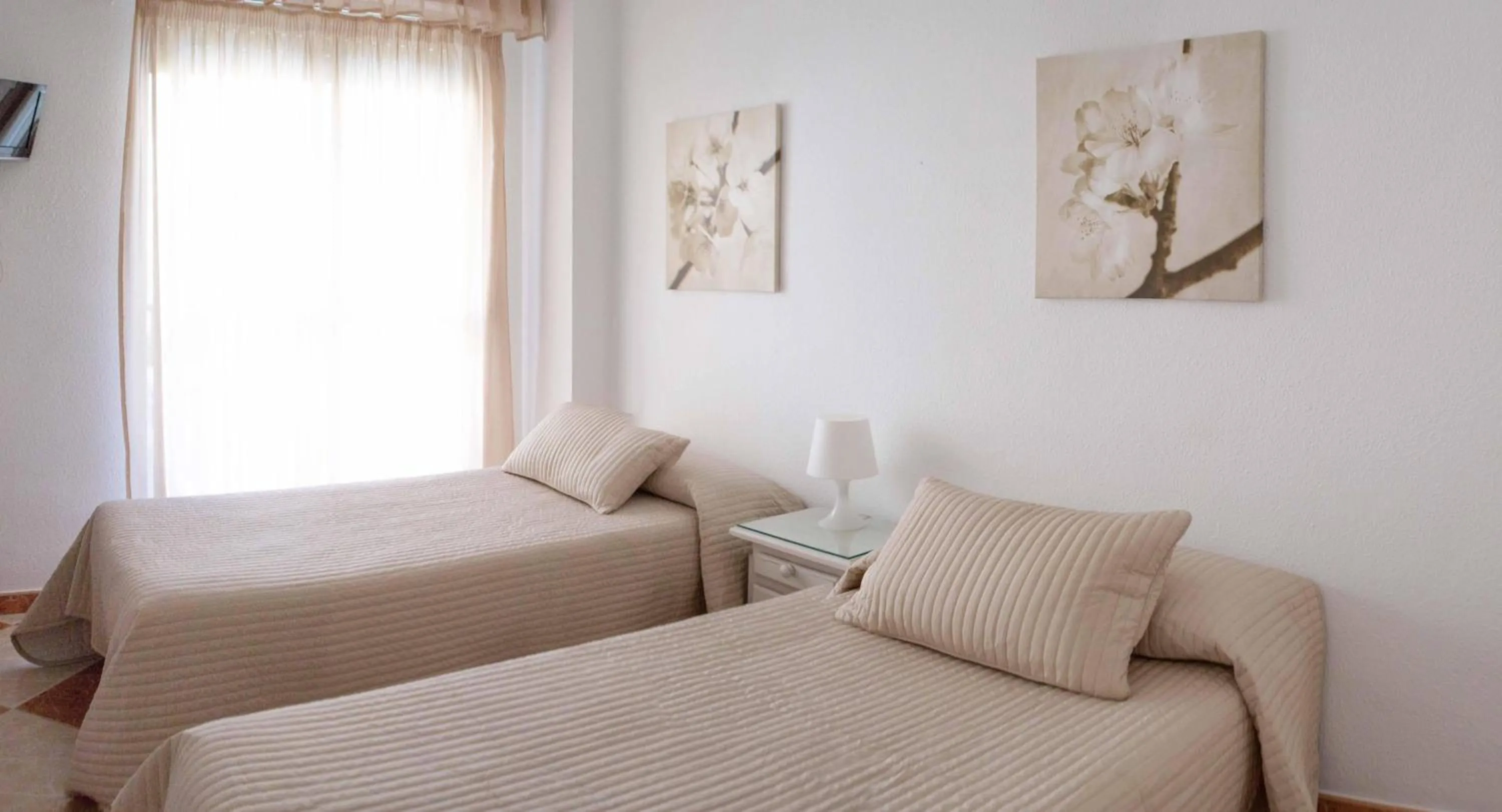 Photo of the whole room in Hostal Jomarijo