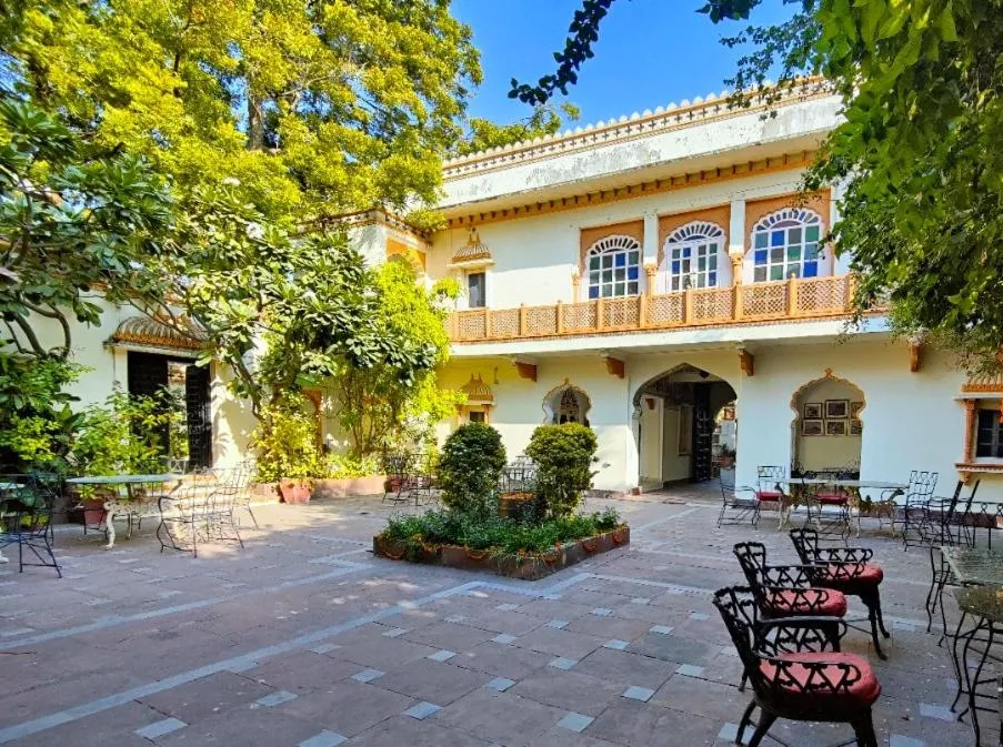 Palkiya Haveli - Heritage Hotel