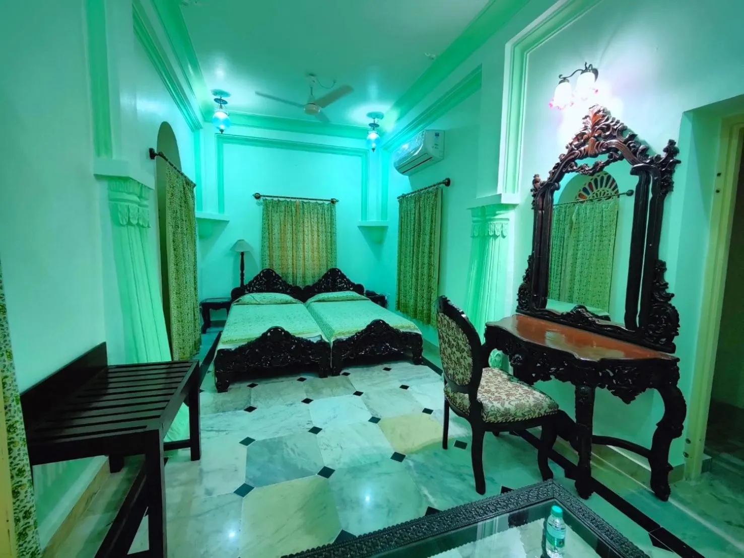 Bed in Palkiya Haveli - Heritage Hotel