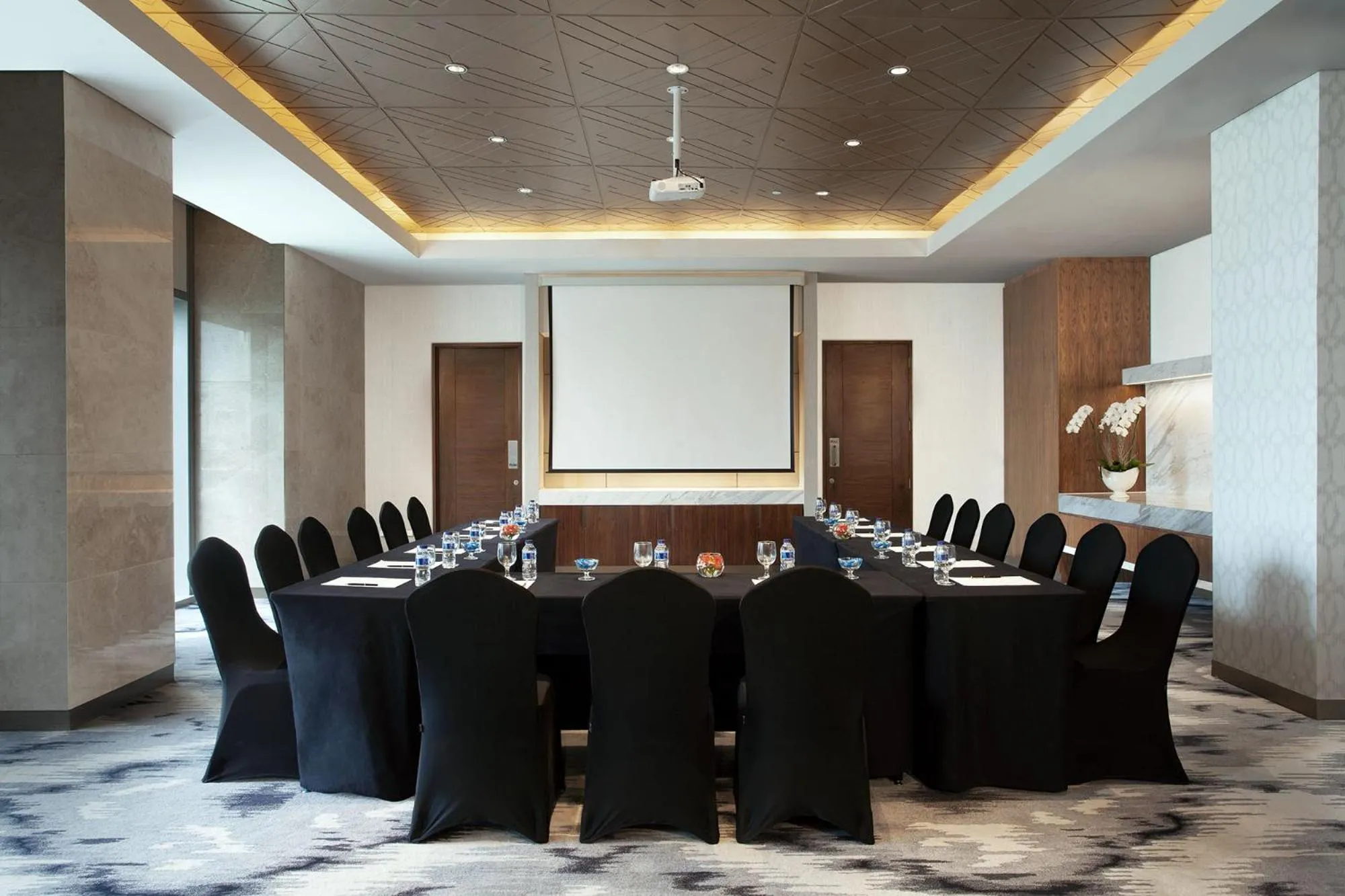 Business facilities in Ascott Sudirman Jakarta