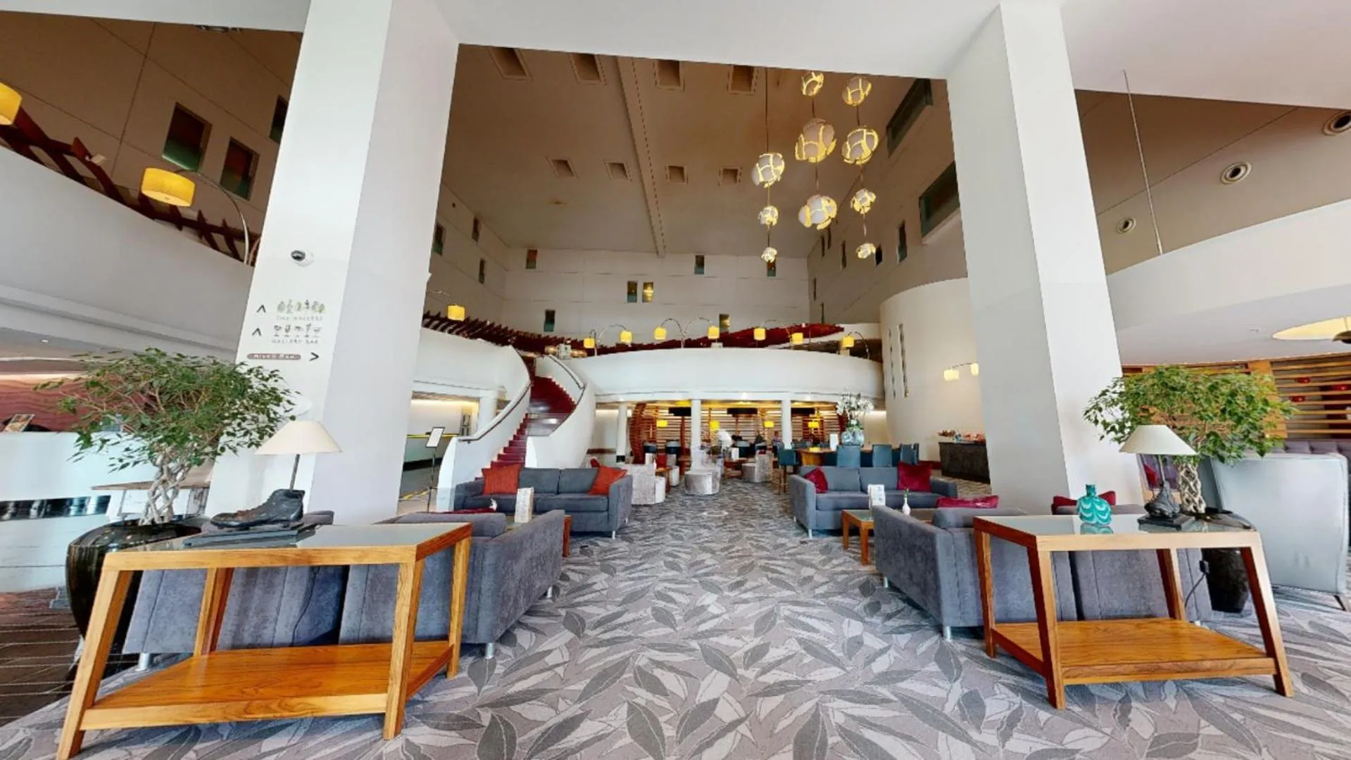 Lobby or reception in Hilton London Heathrow Airport Terminal 5