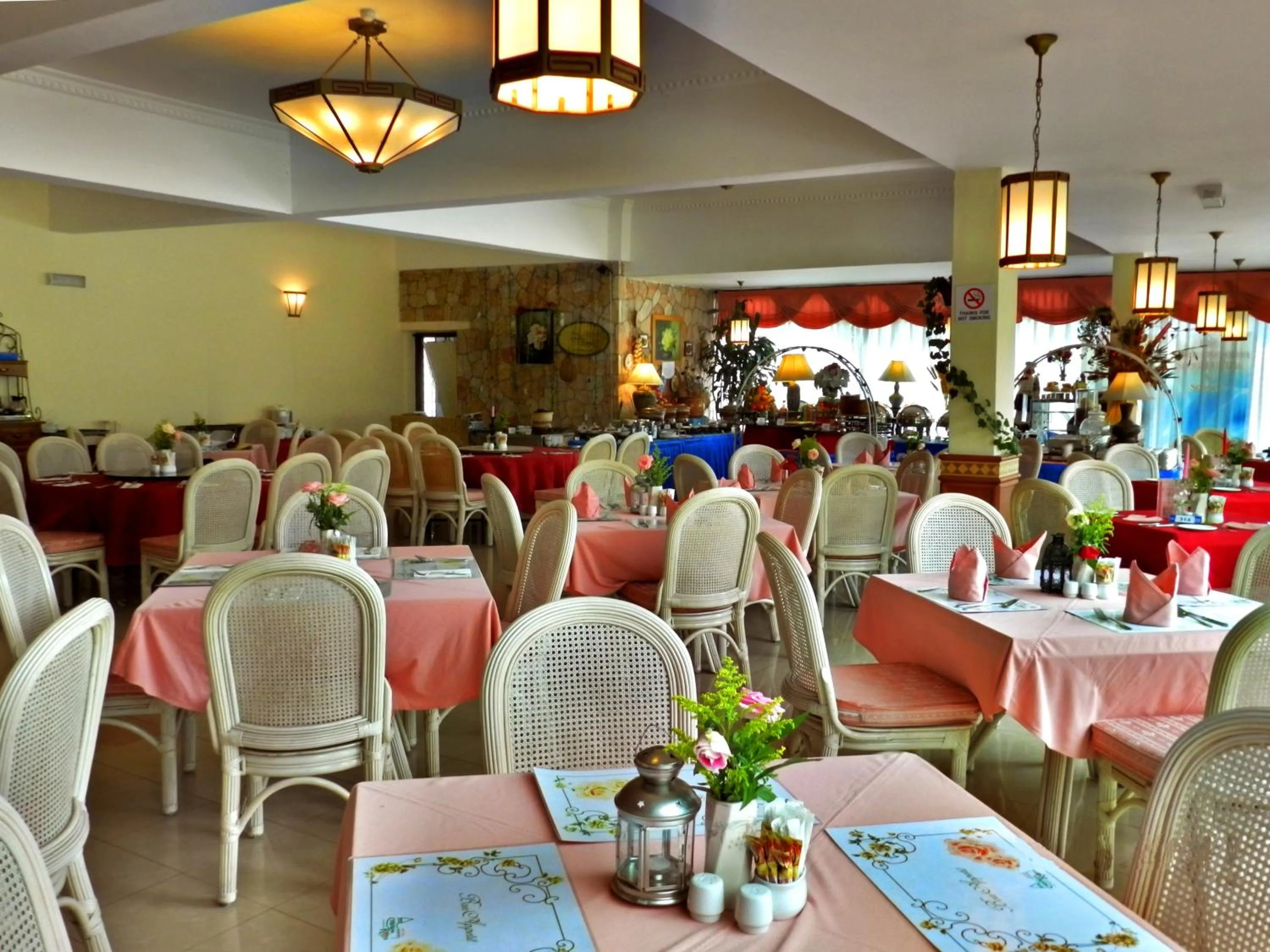 Restaurant/places to eat in Casadela Rosa