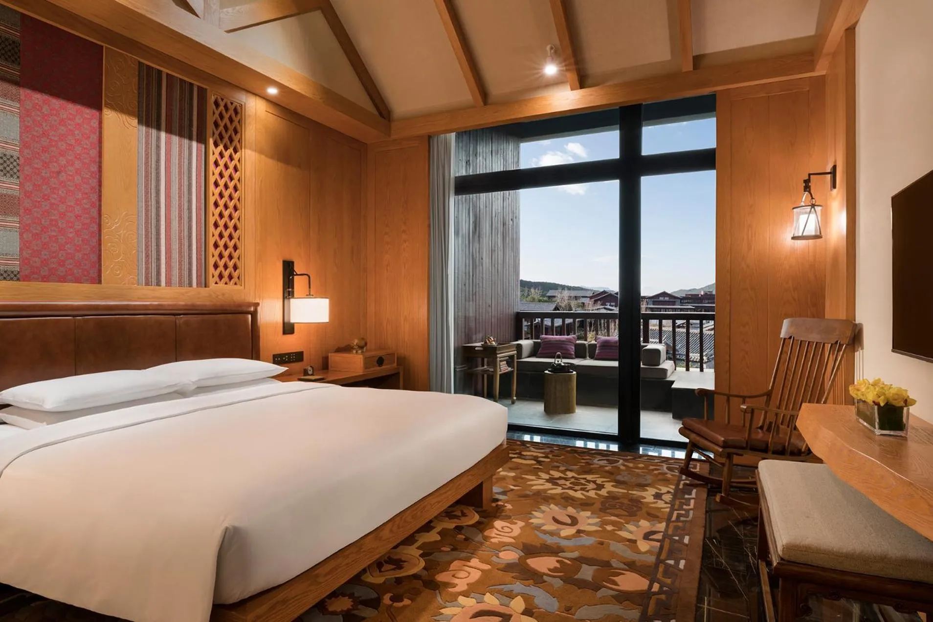 Bedroom, Bed in Jinmao Pureal Mountain Liiang