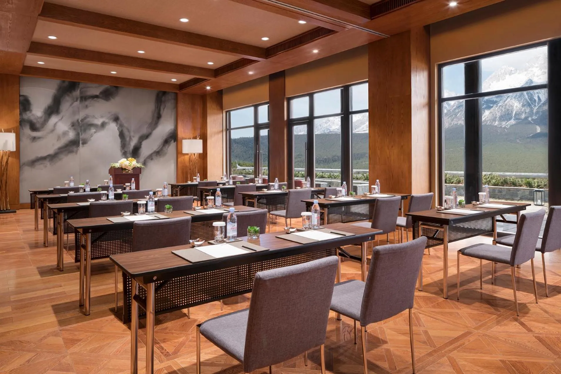 Banquet/Function facilities in Jinmao Pureal Mountain Liiang