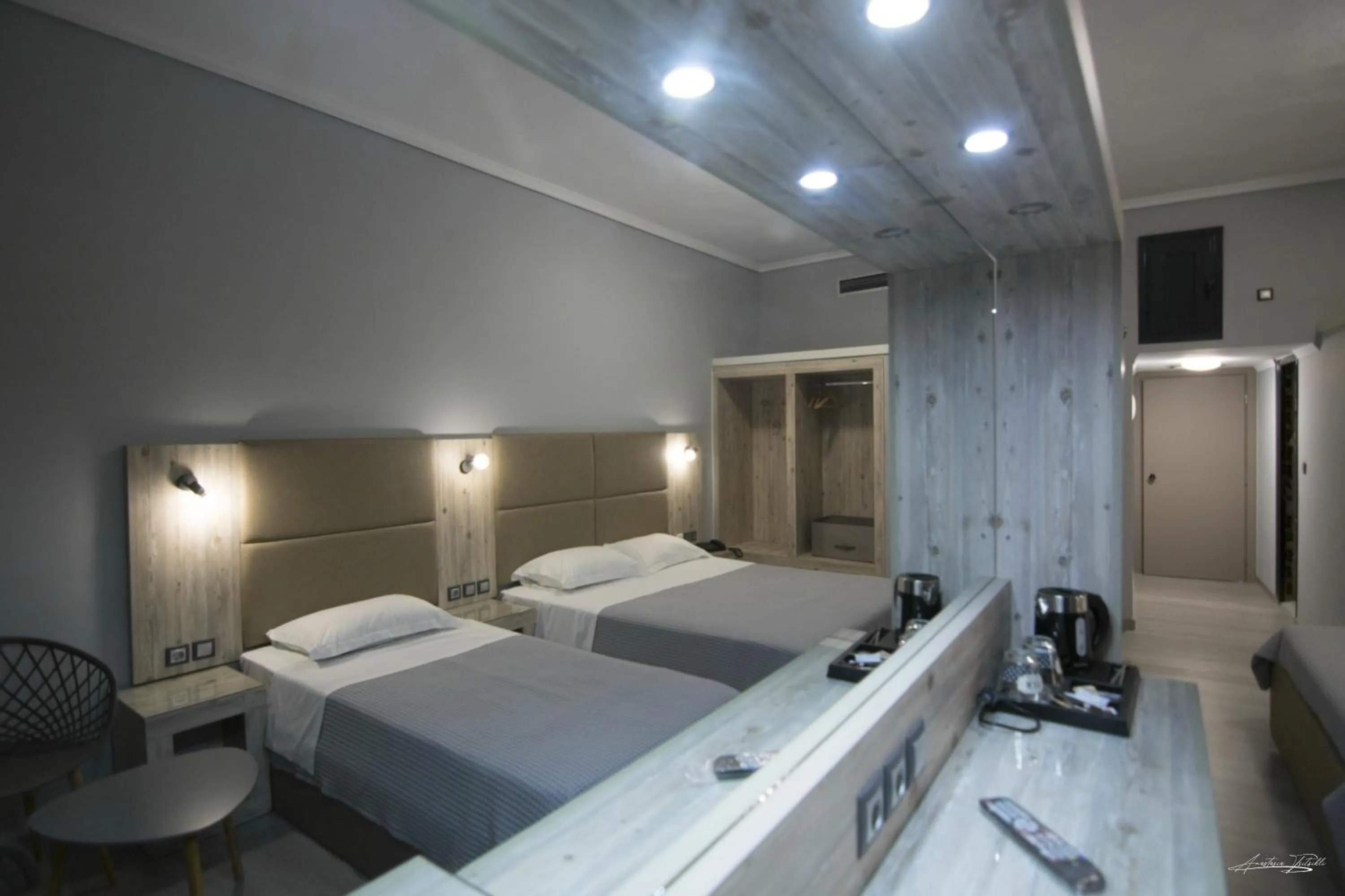 Photo of the whole room, Bed in Vienni