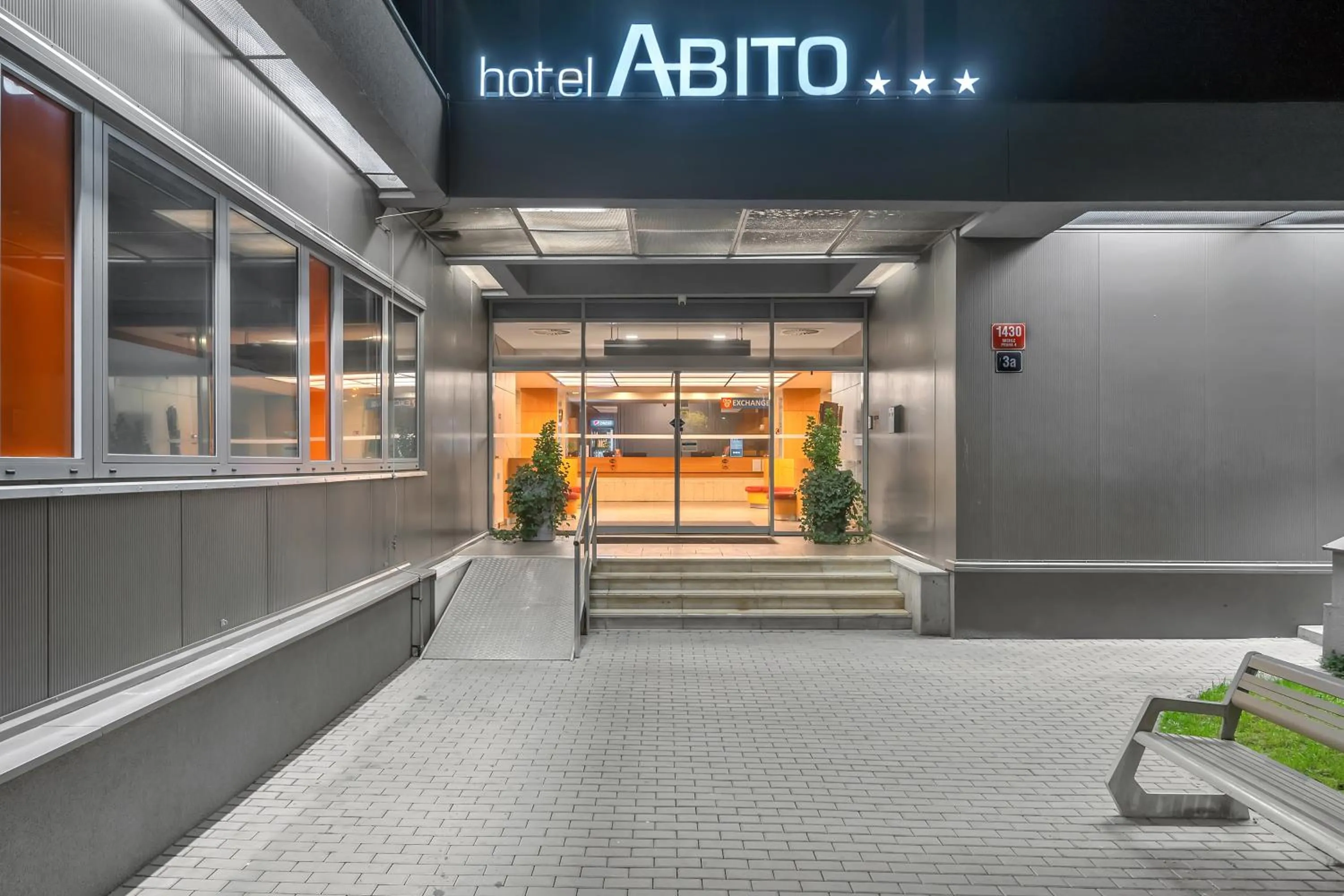 Facade/entrance in Abitohotel