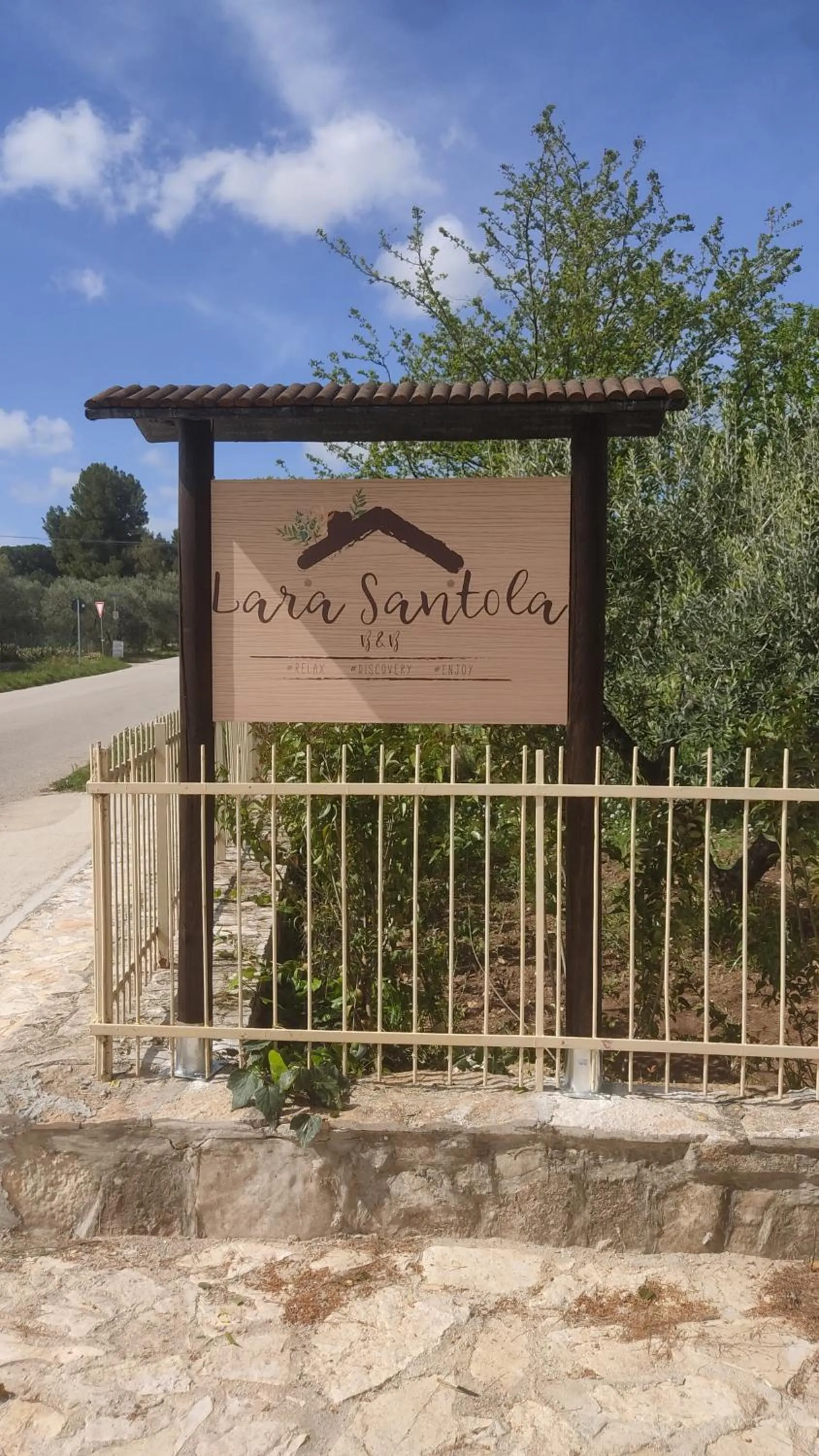 Property logo or sign in B&B Lara Santola
