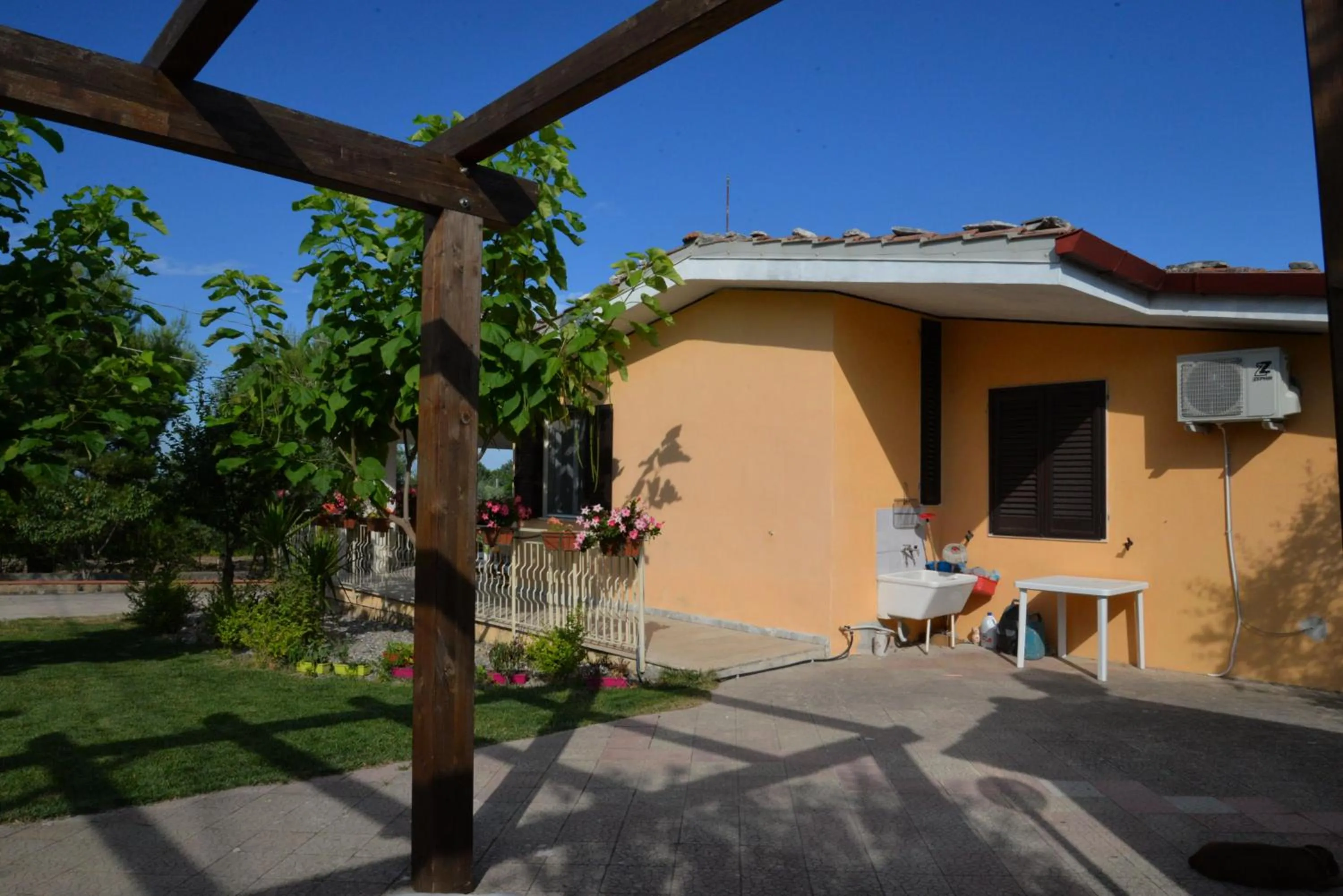 Property building in B&B Lara Santola