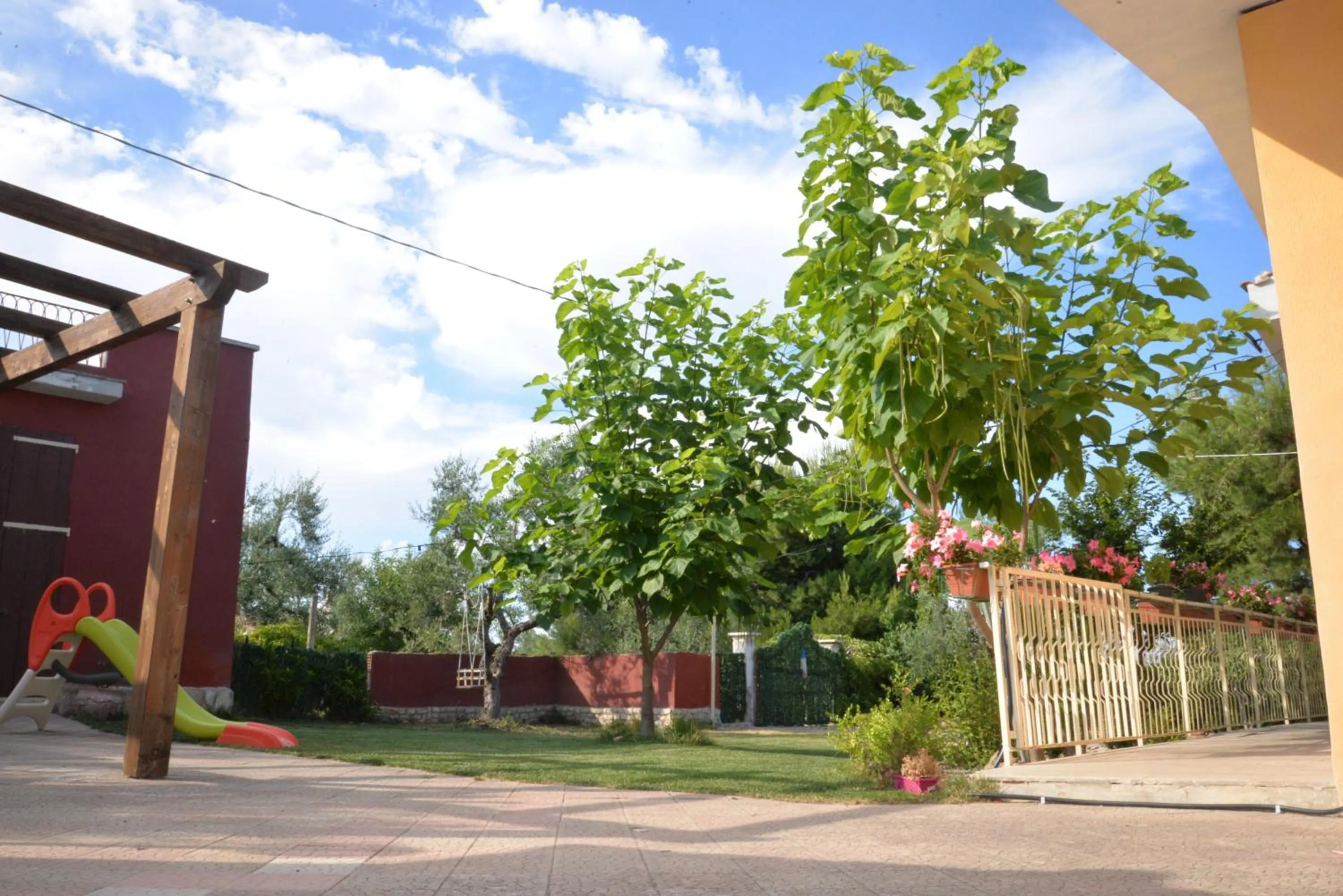 Children play ground in B&B Lara Santola