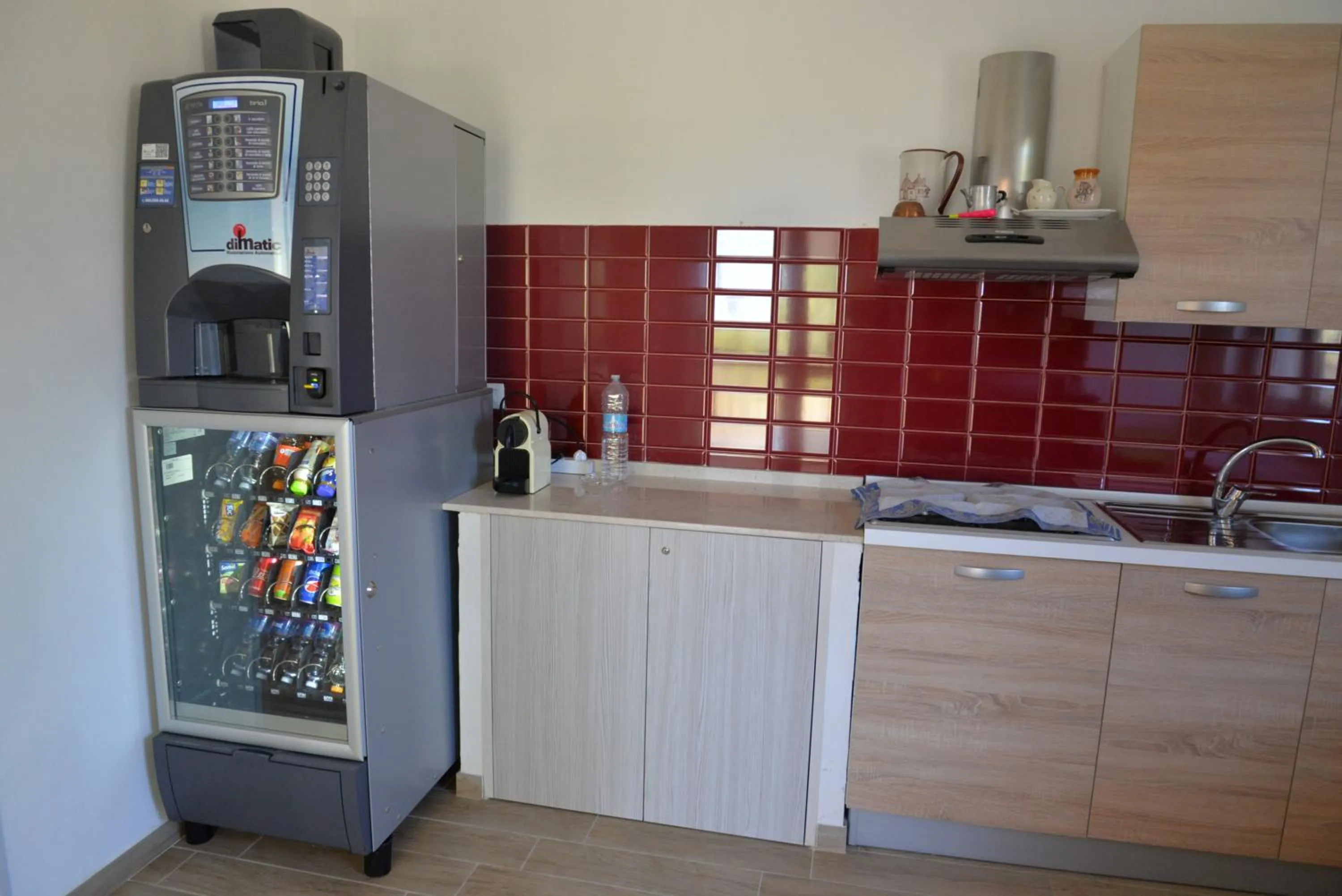 Coffee/tea facilities in B&B Lara Santola