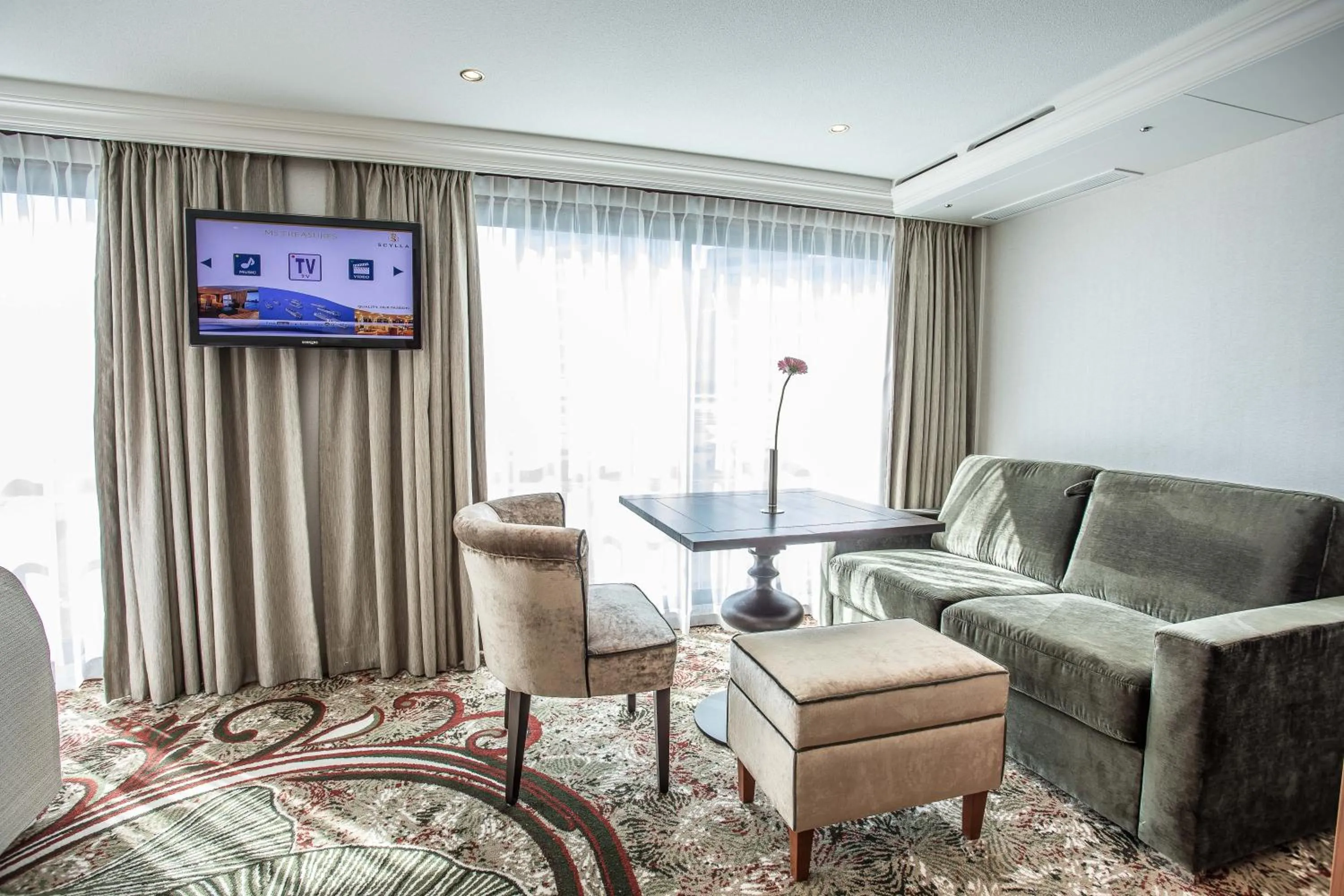 Photo of the whole room in VIVA RIVERSIDE Altstadt Düsseldorf