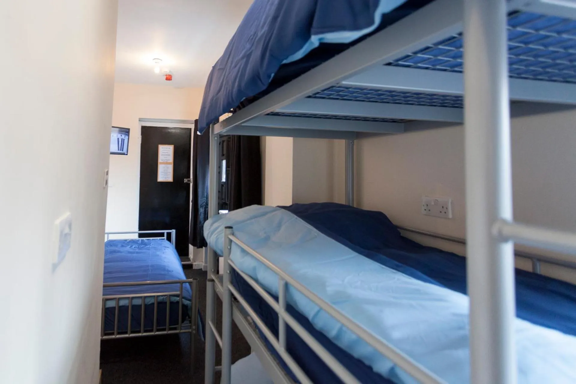 Bed in Fenham Hotel express