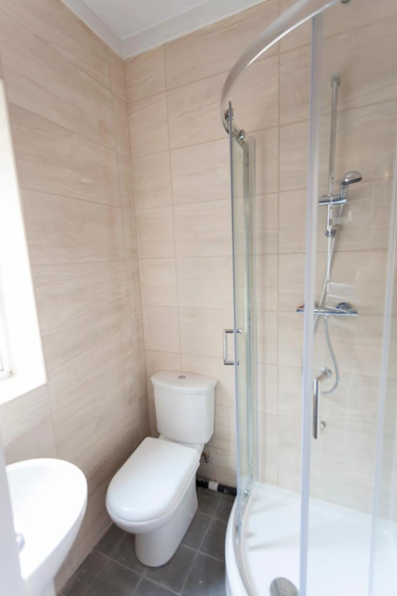 Shower in Fenham Hotel express