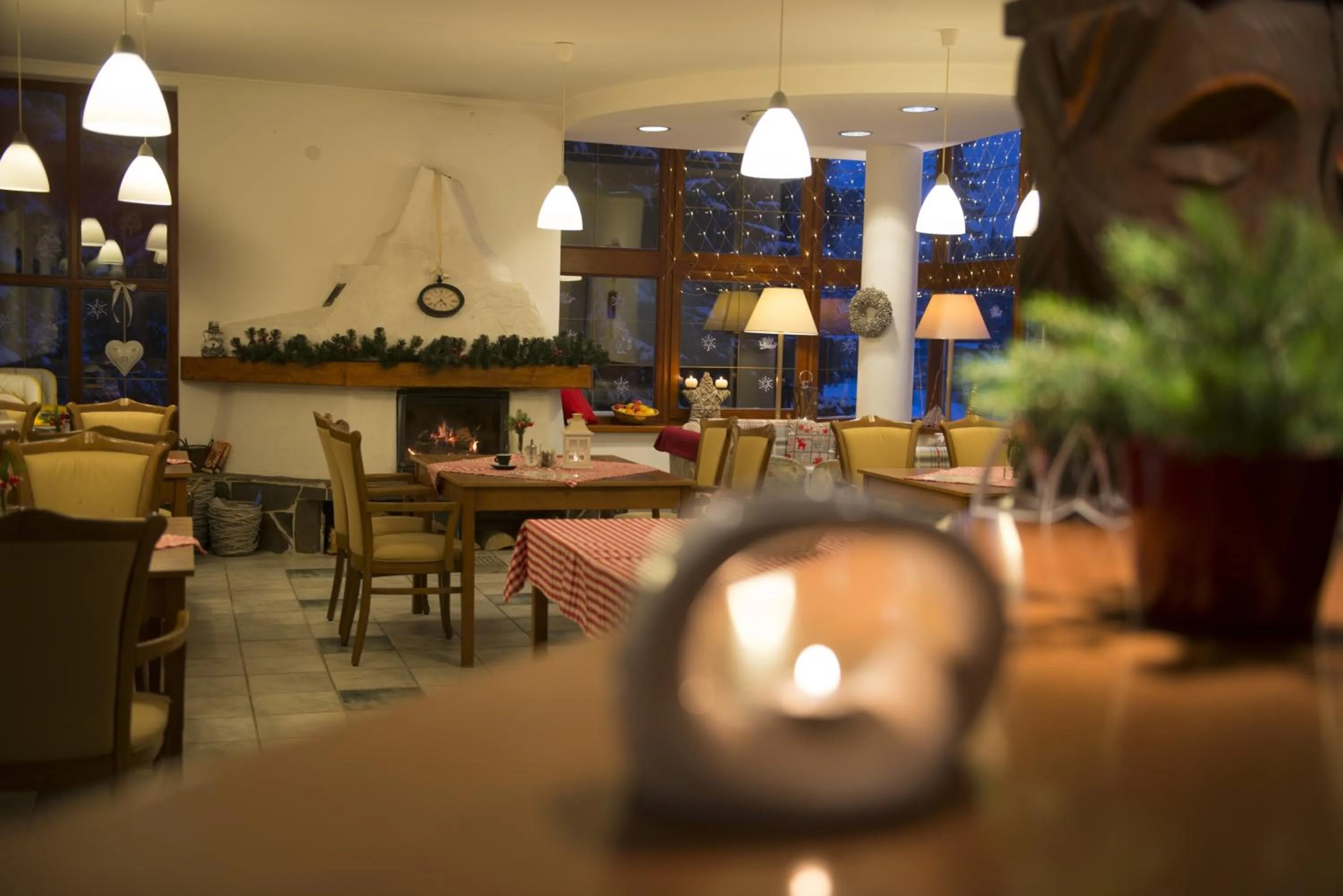 Communal lounge/ TV room in Penzión Pleso