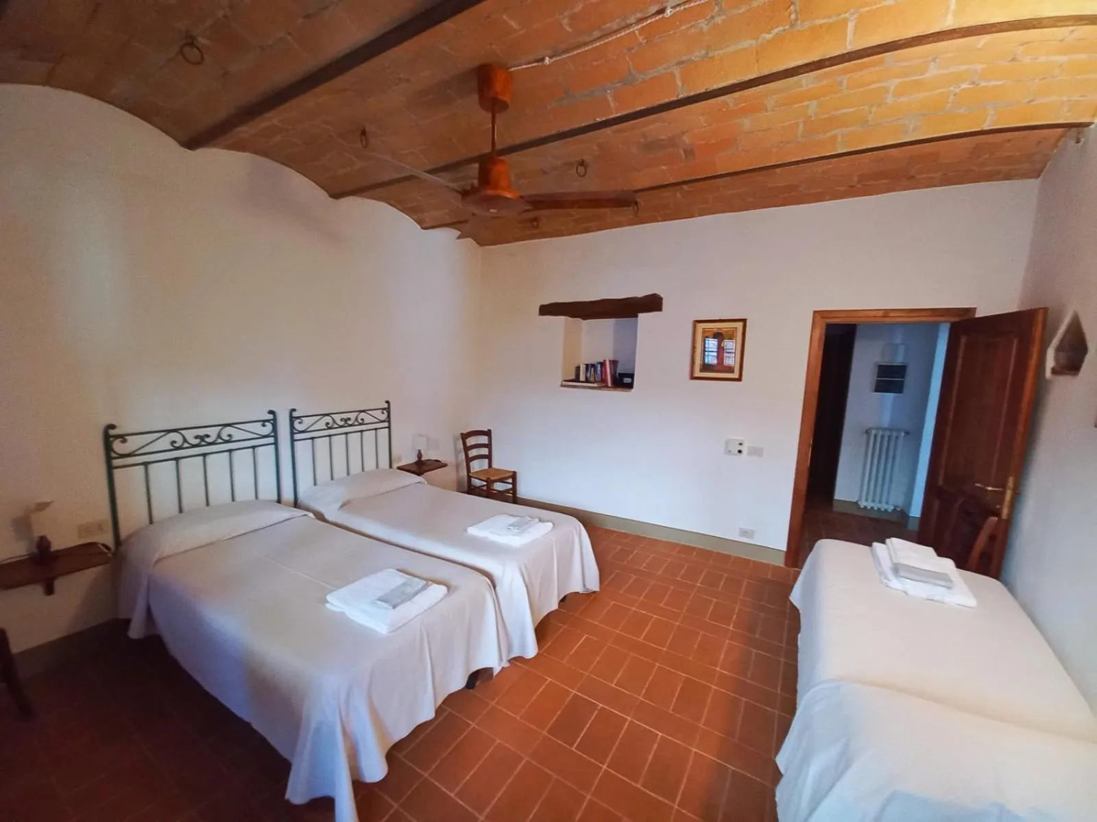 Bedroom, Bed in Borgo Bottaia