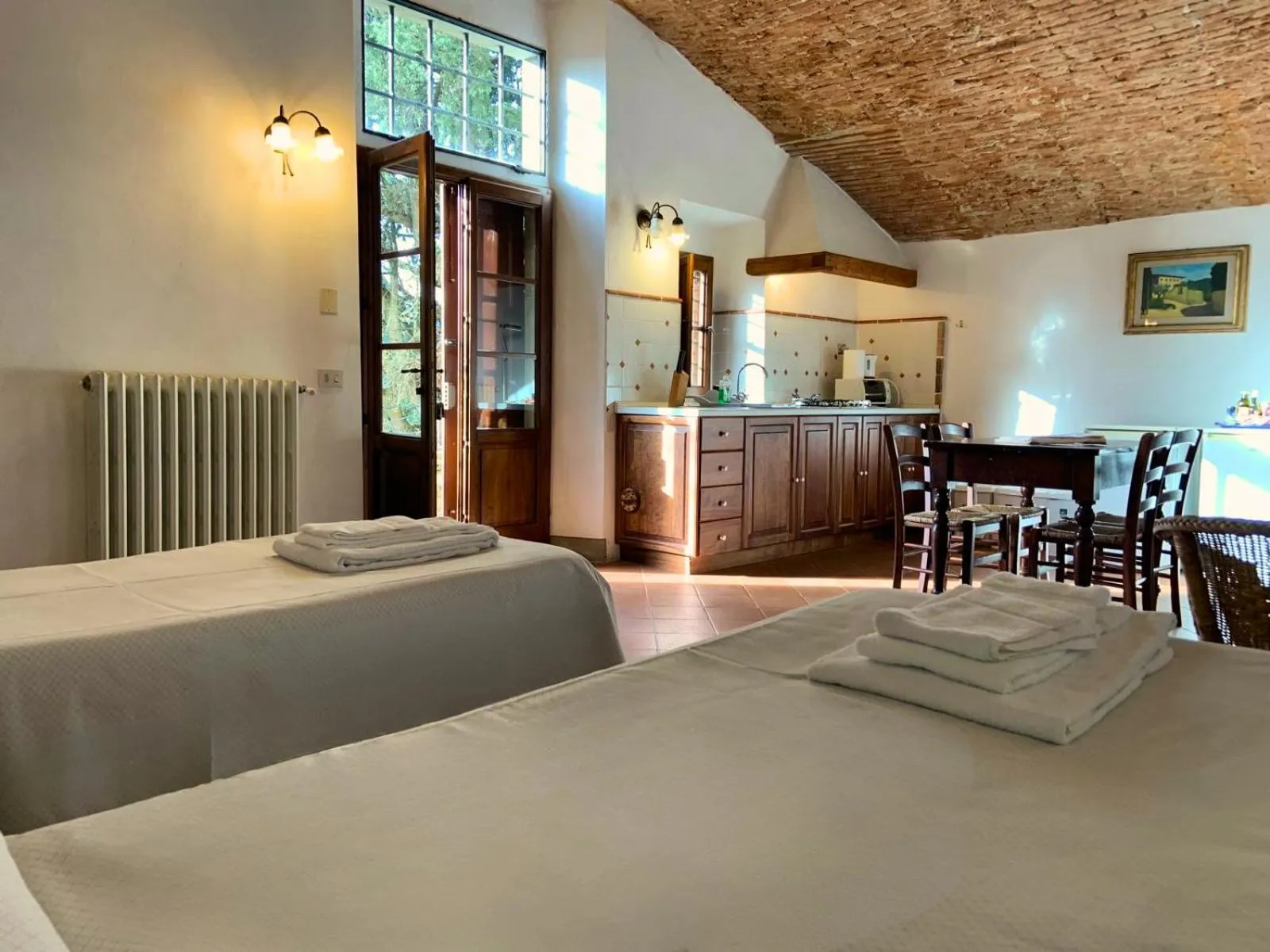 Living room, Bed in Borgo Bottaia