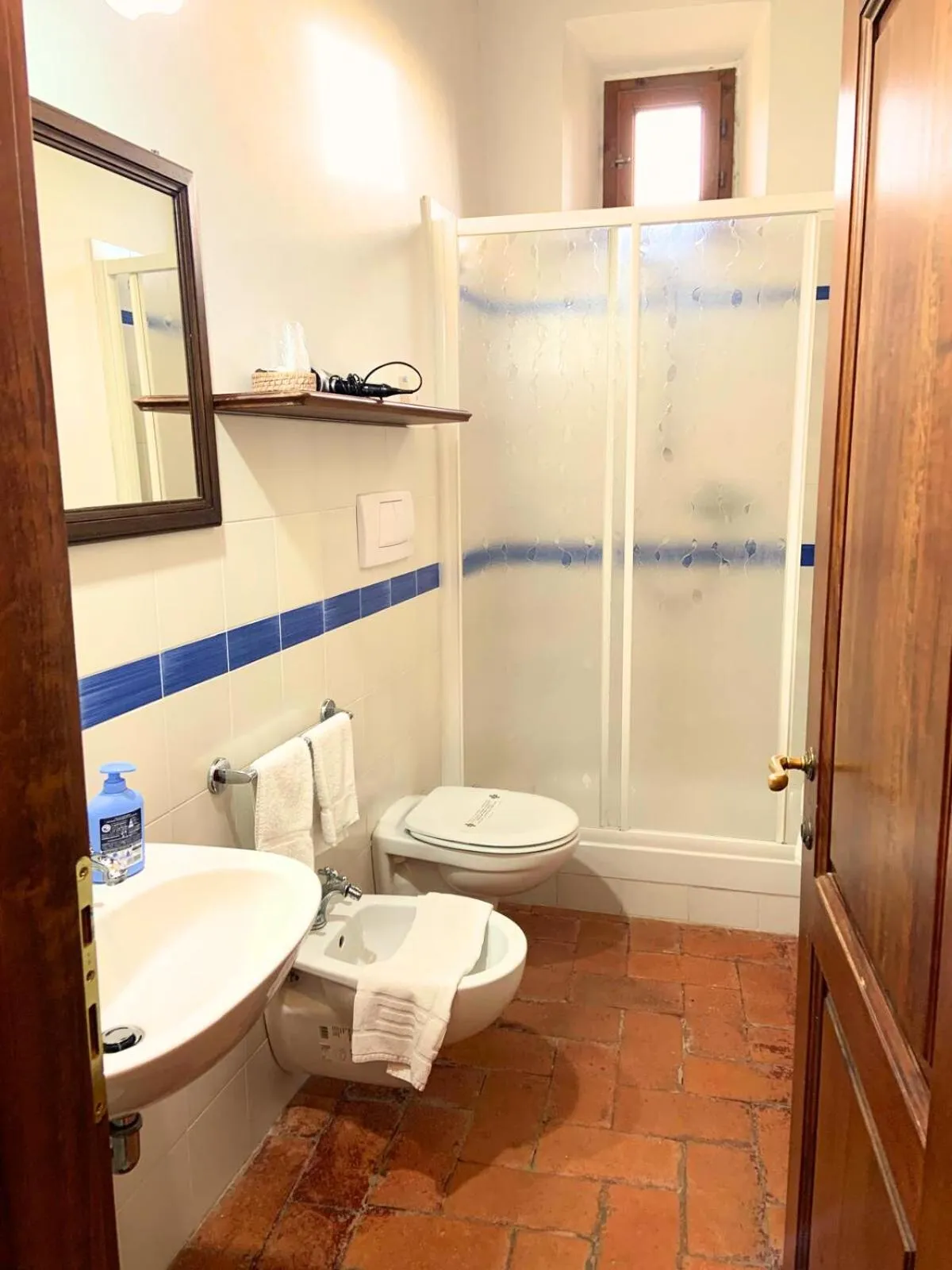 Bathroom in Borgo Bottaia