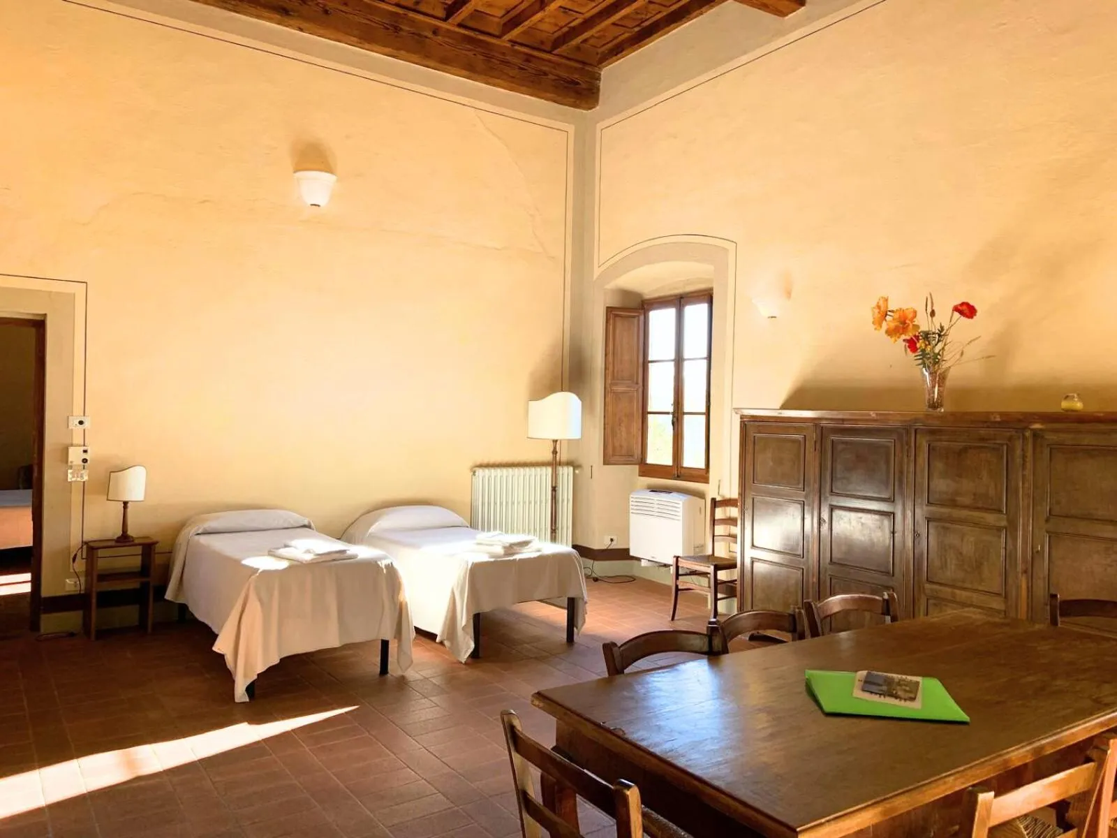 Living room, Bed in Borgo Bottaia