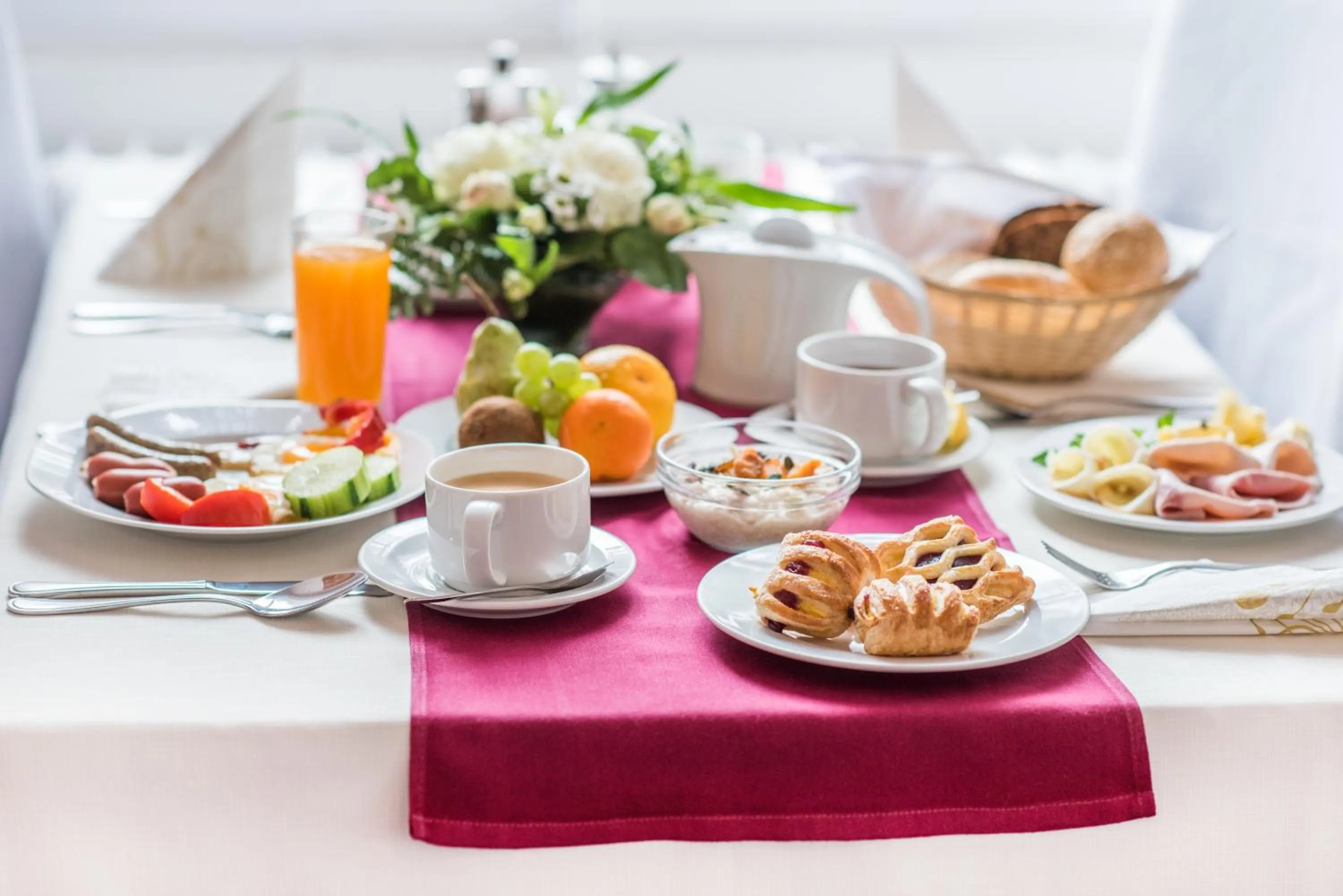 Breakfast in WINDSOR SPA Hotel